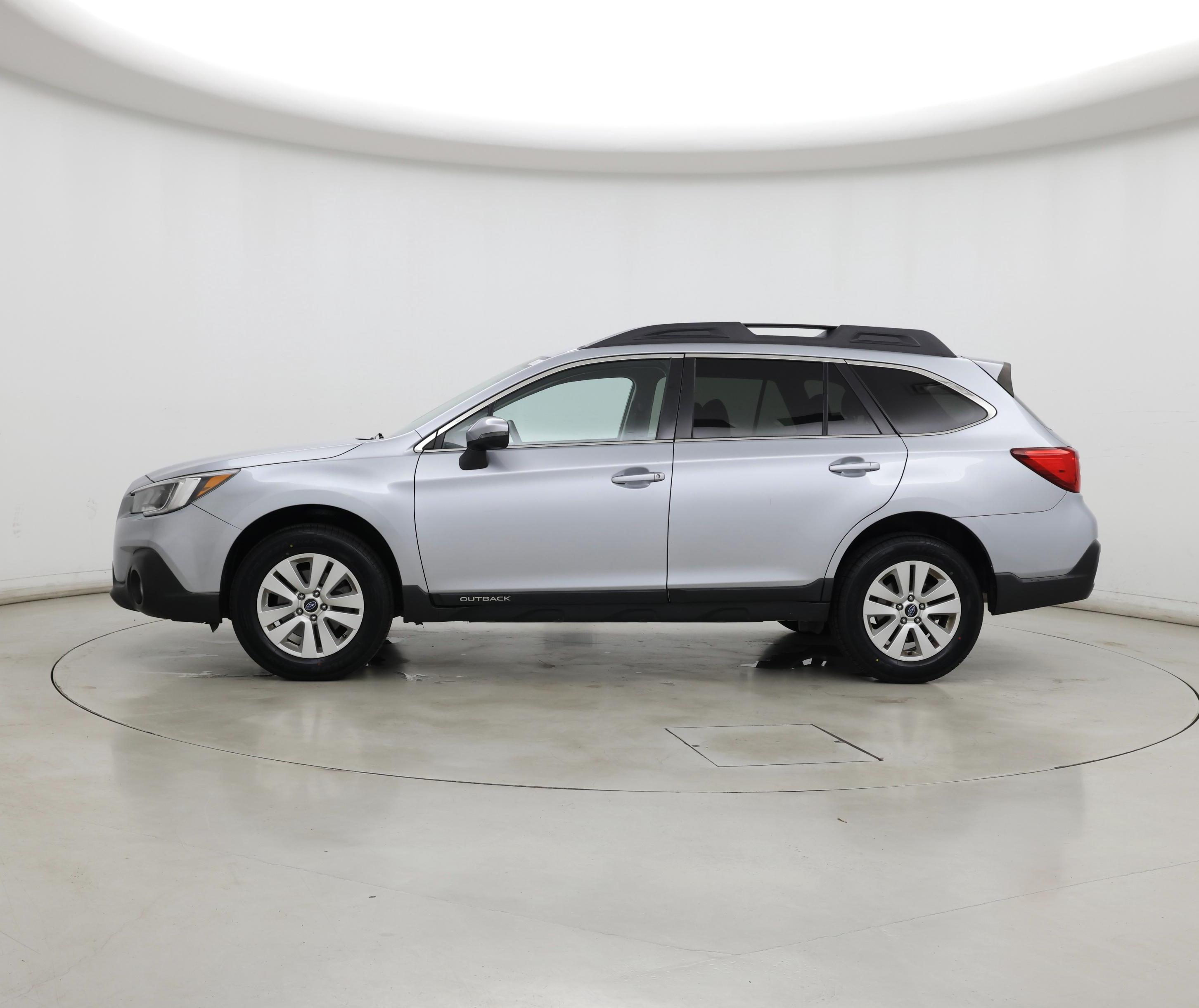 Thumbnail: 2019 Subaru Outback - 3