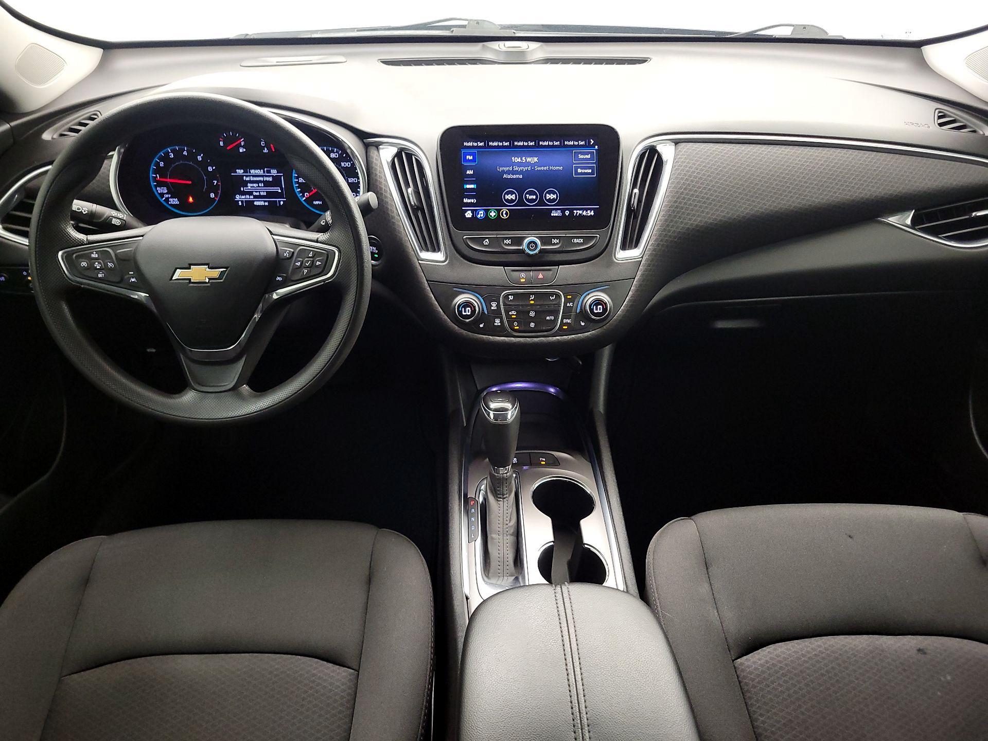 Thumbnail: 2020 Chevrolet Malibu - 9