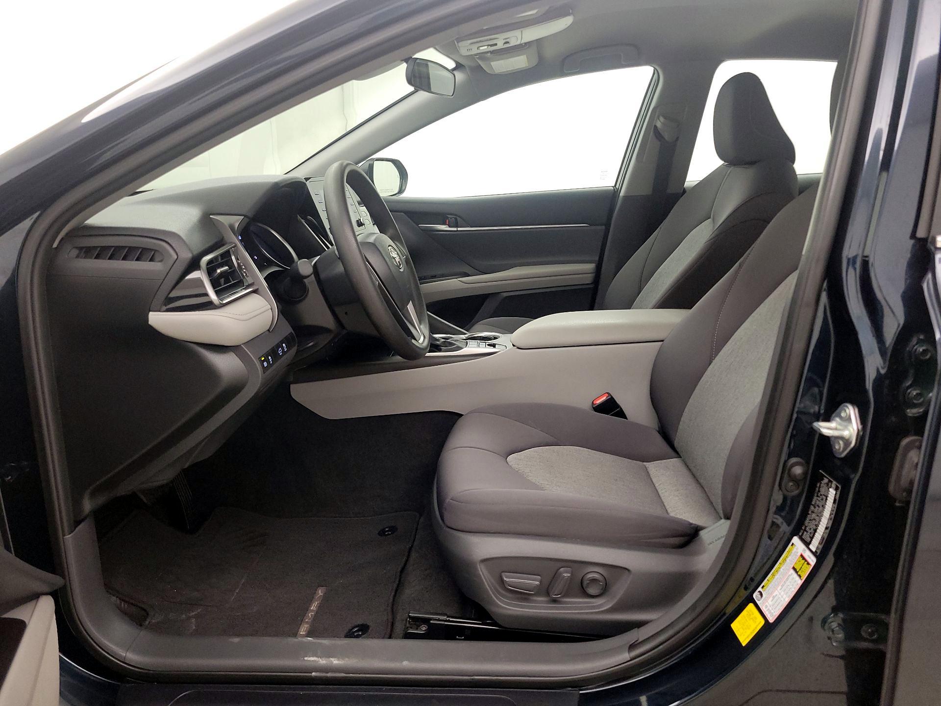 Thumbnail: 2021 Toyota Camry - 11