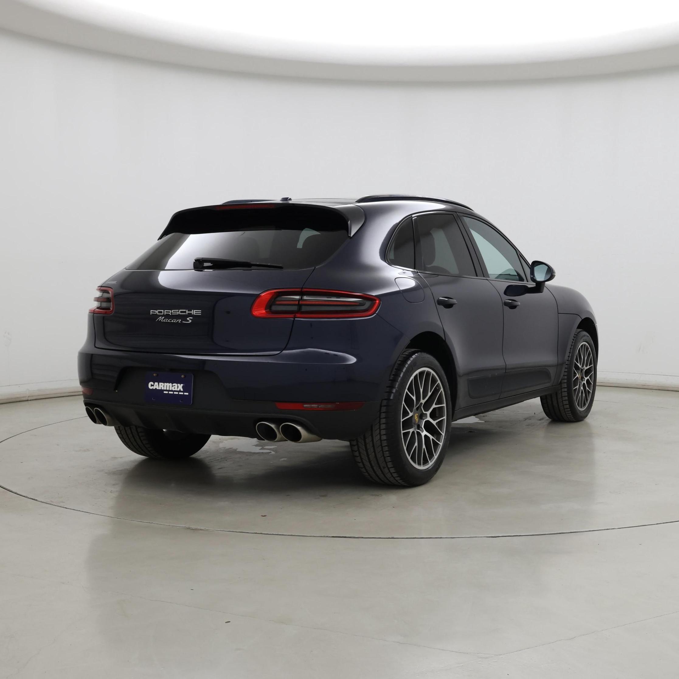 Thumbnail: 2016 Porsche Macan - 8