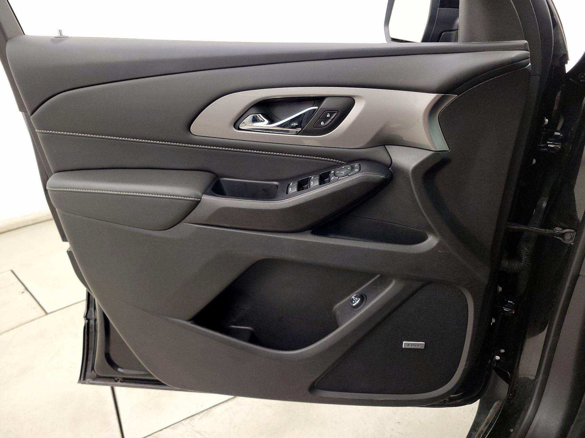 Thumbnail: 2023 Chevrolet Traverse - 12