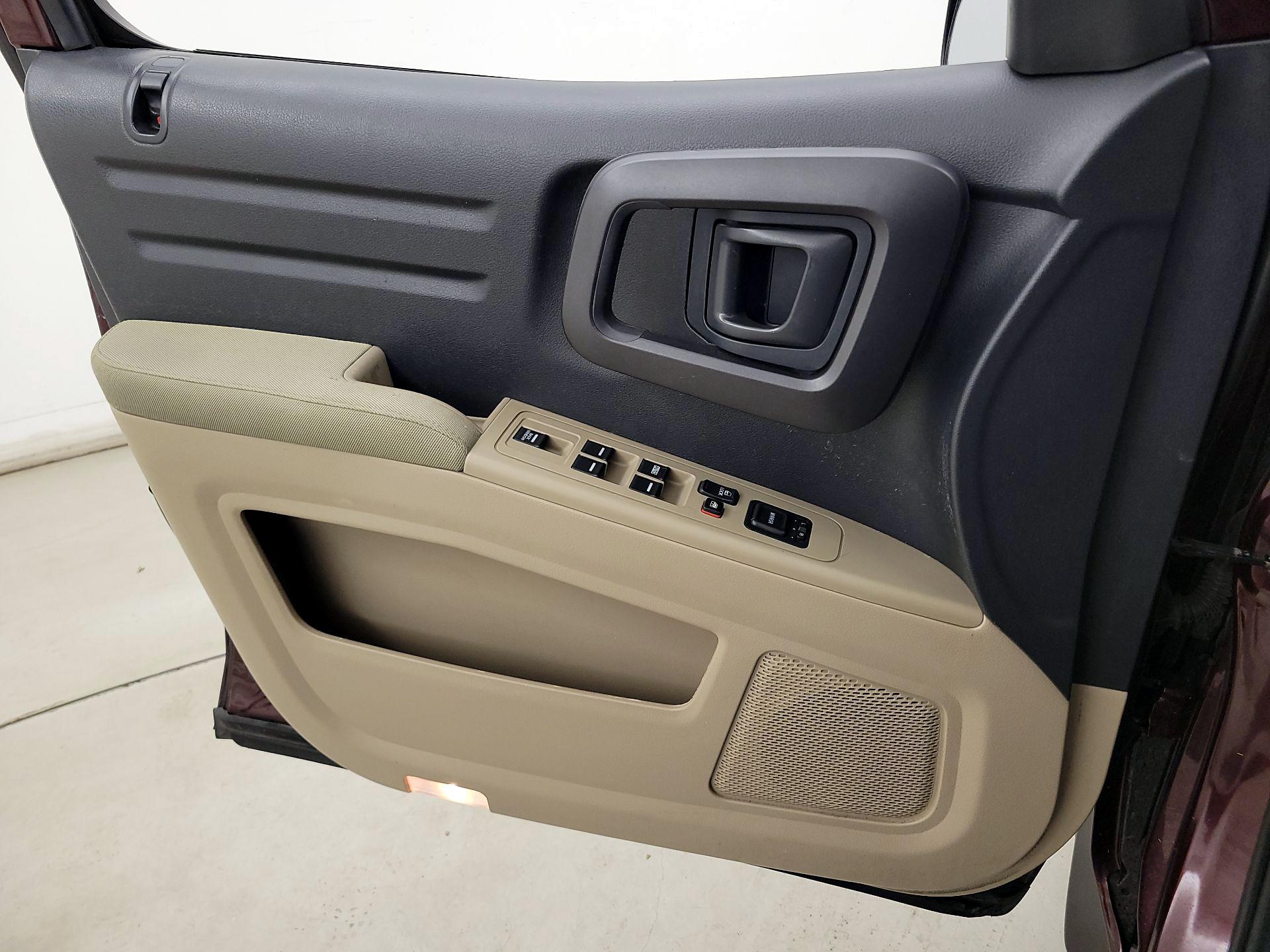 Thumbnail: 2013 Honda Ridgeline - 12