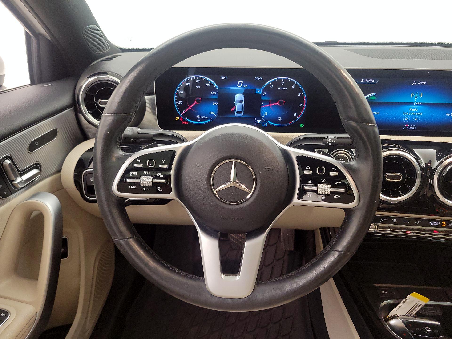 Thumbnail: 2020 Mercedes-Benz A-Class - 10
