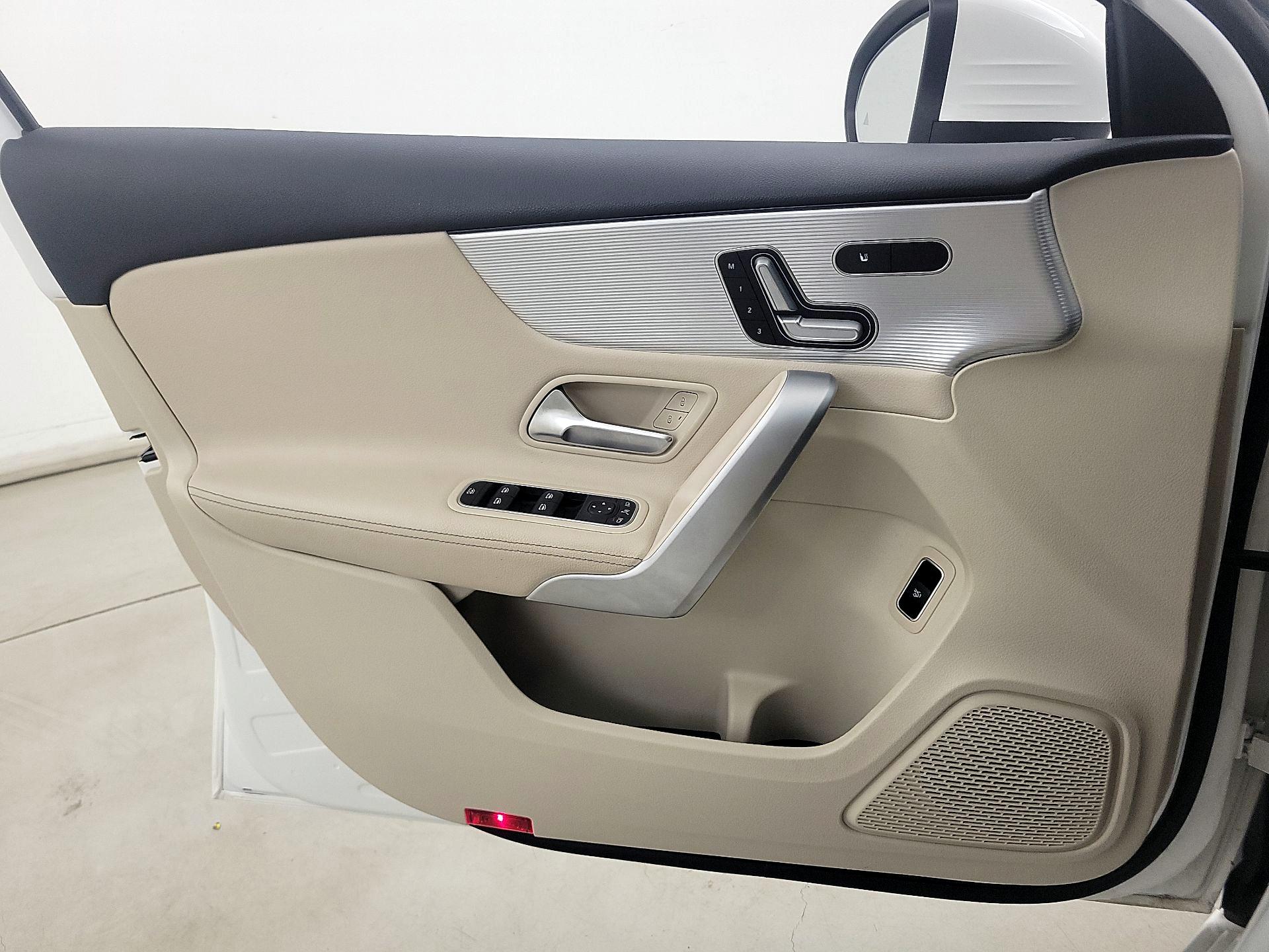 Thumbnail: 2020 Mercedes-Benz A-Class - 12