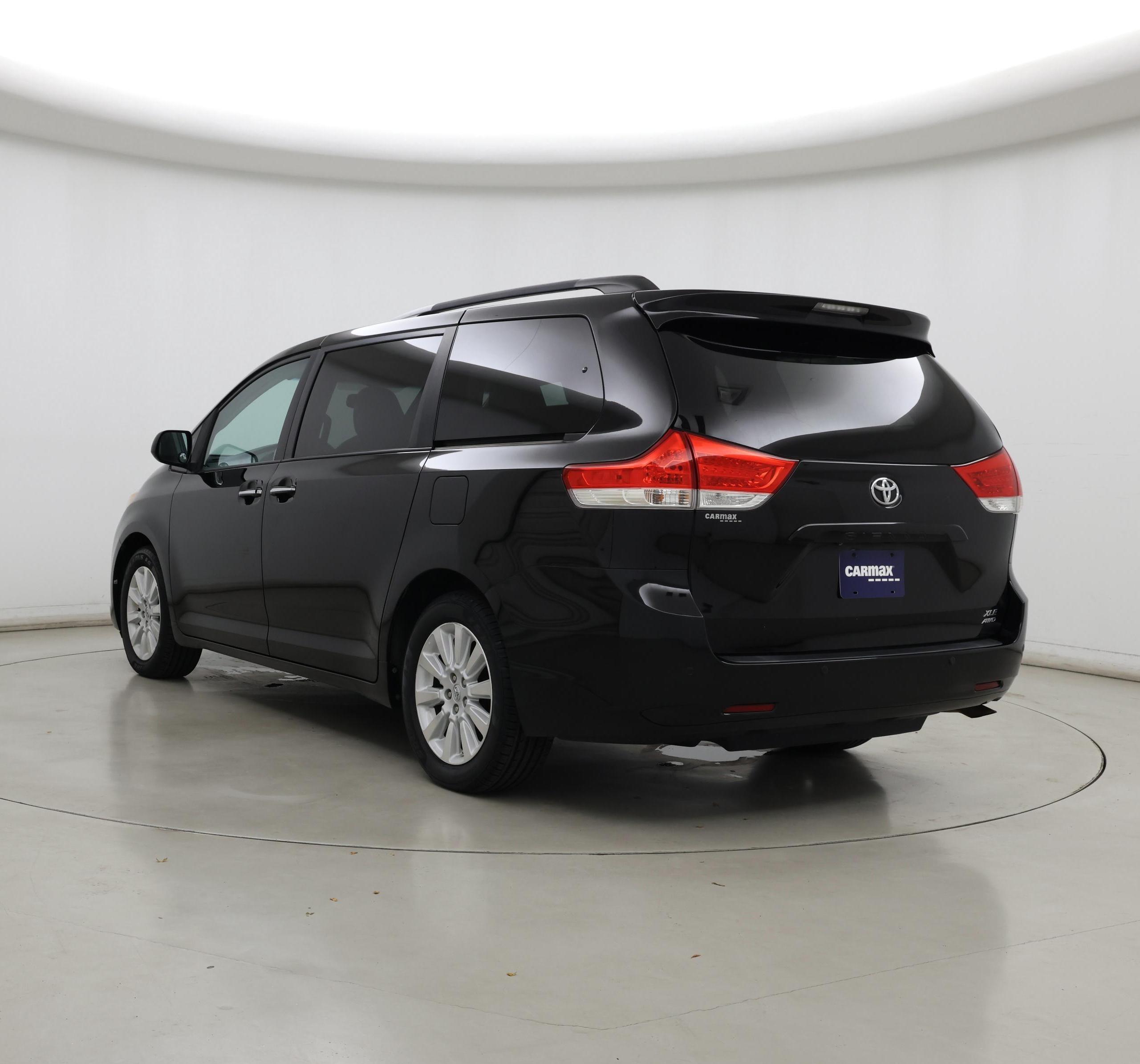 Thumbnail: 2013 Toyota Sienna - 2
