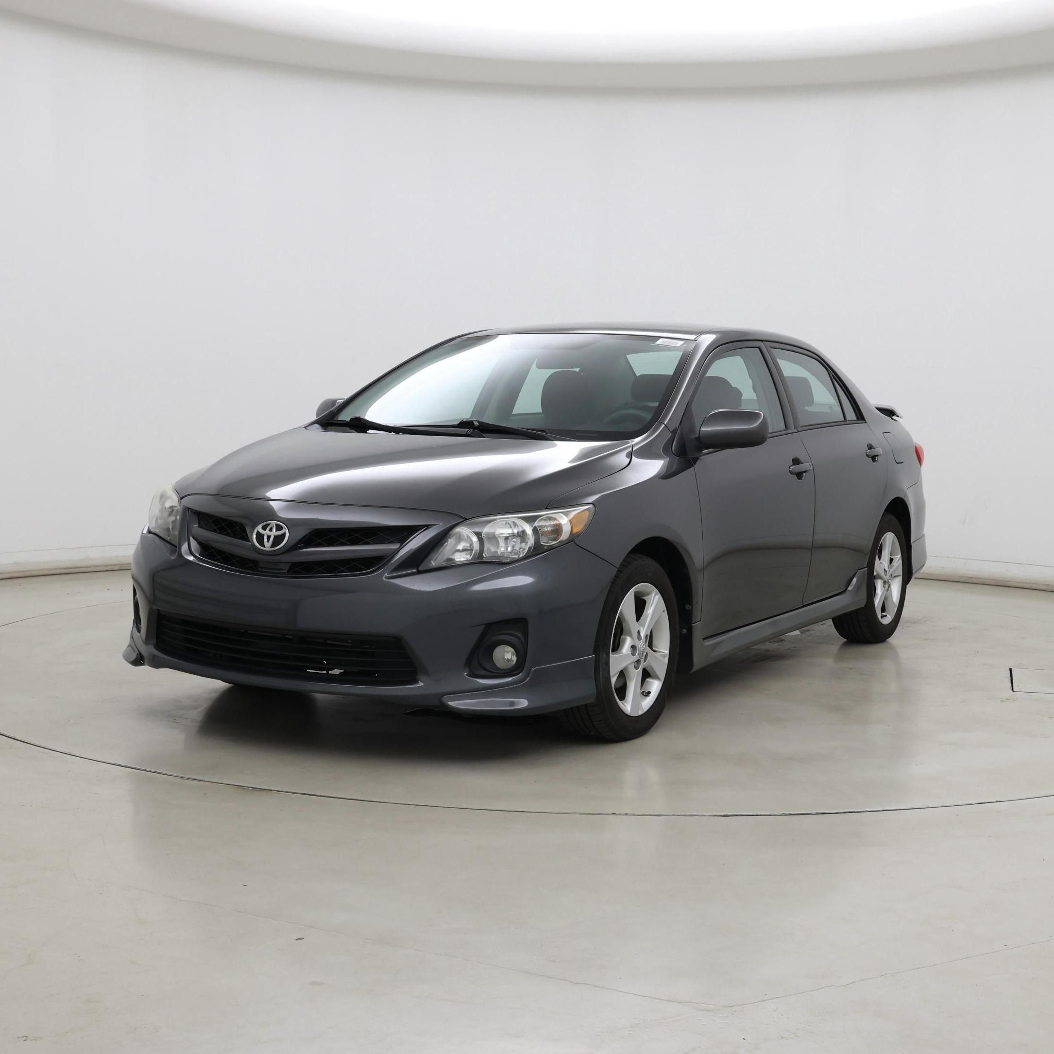 Thumbnail: 2013 Toyota Corolla - 4