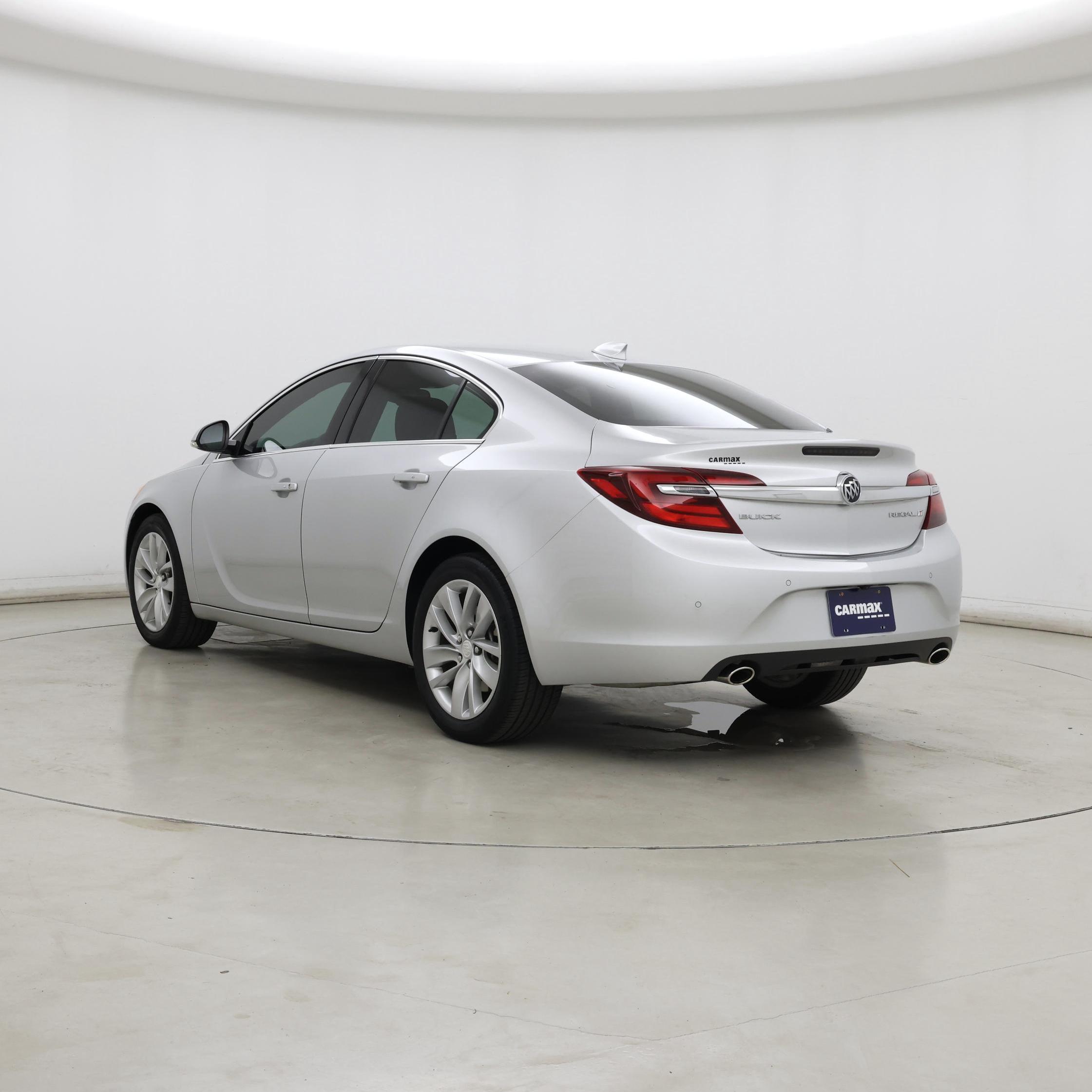 Thumbnail: 2017 Buick Regal - 2