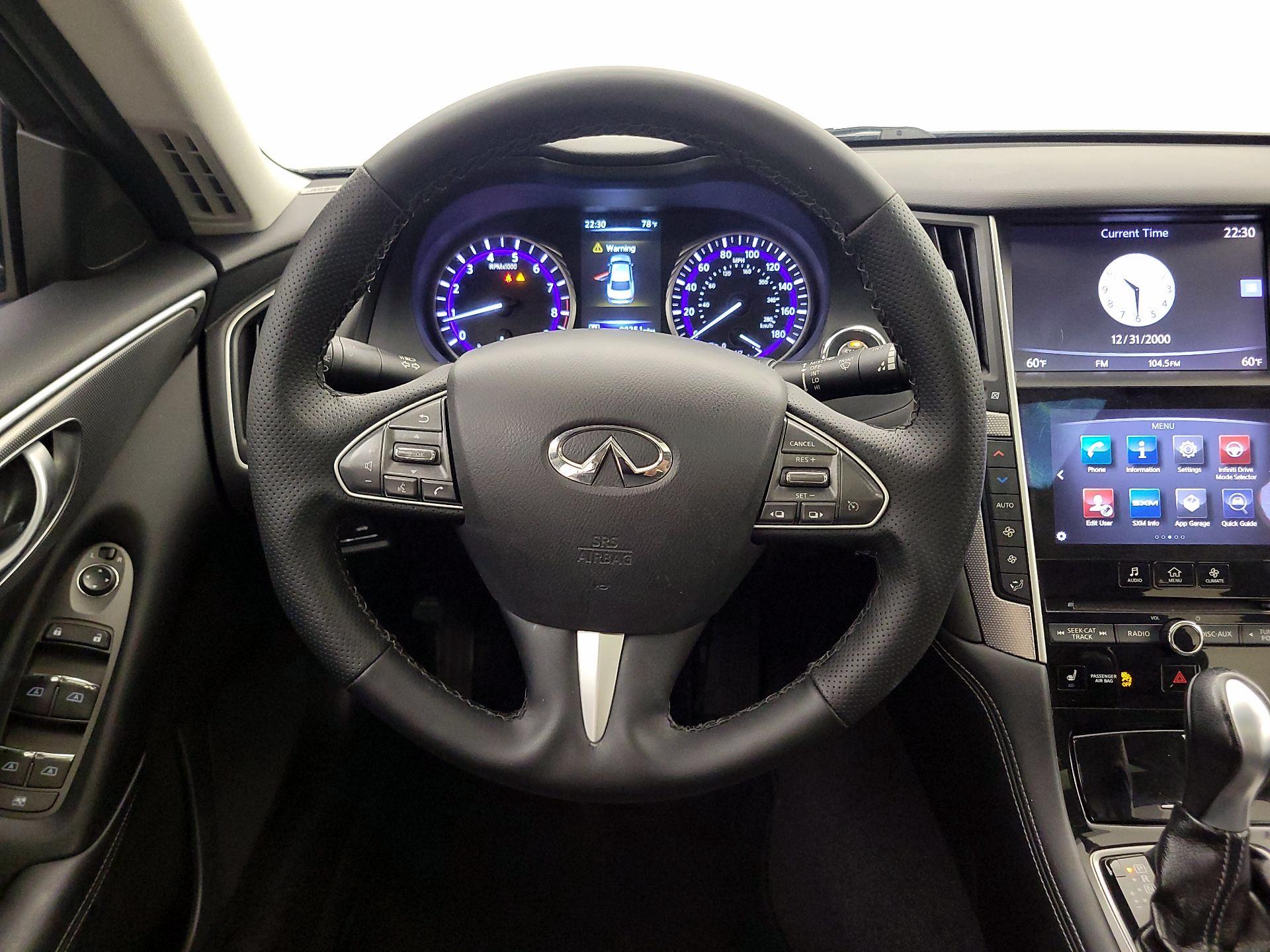 Thumbnail: 2015 INFINITI Q50 - 10