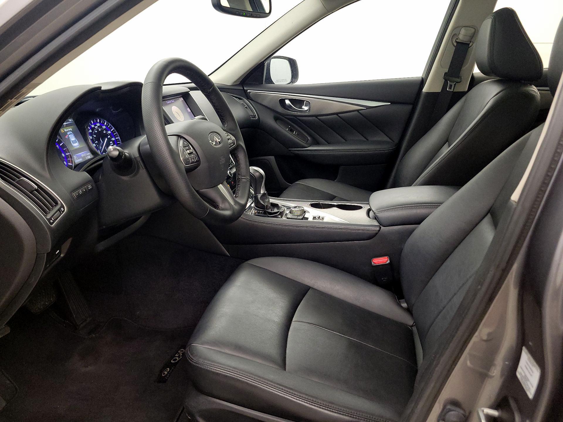 Thumbnail: 2015 INFINITI Q50 - 11