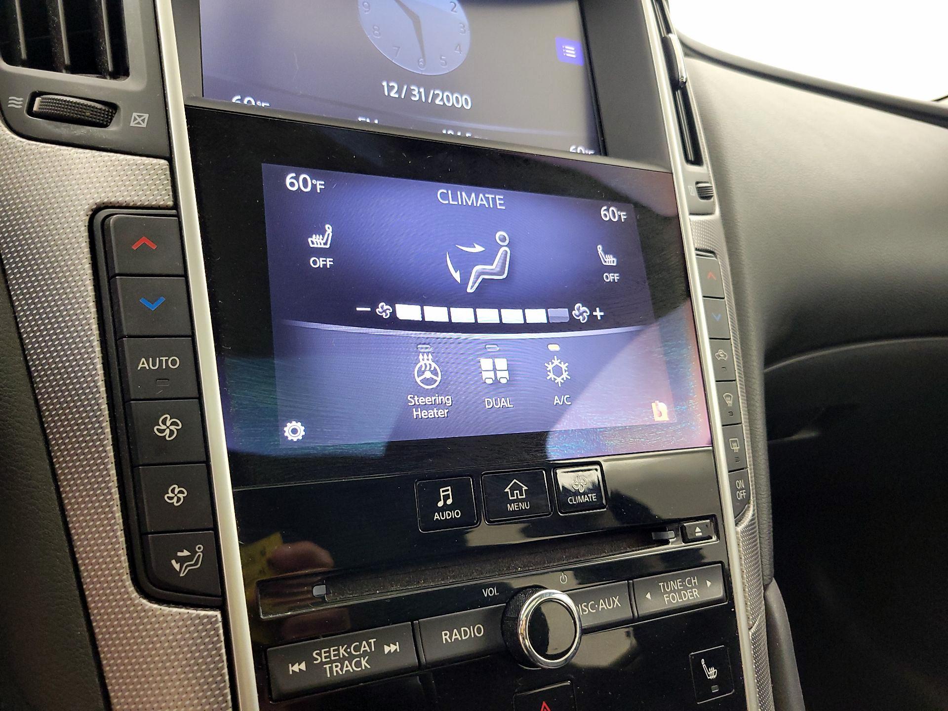 Thumbnail: 2015 INFINITI Q50 - 16