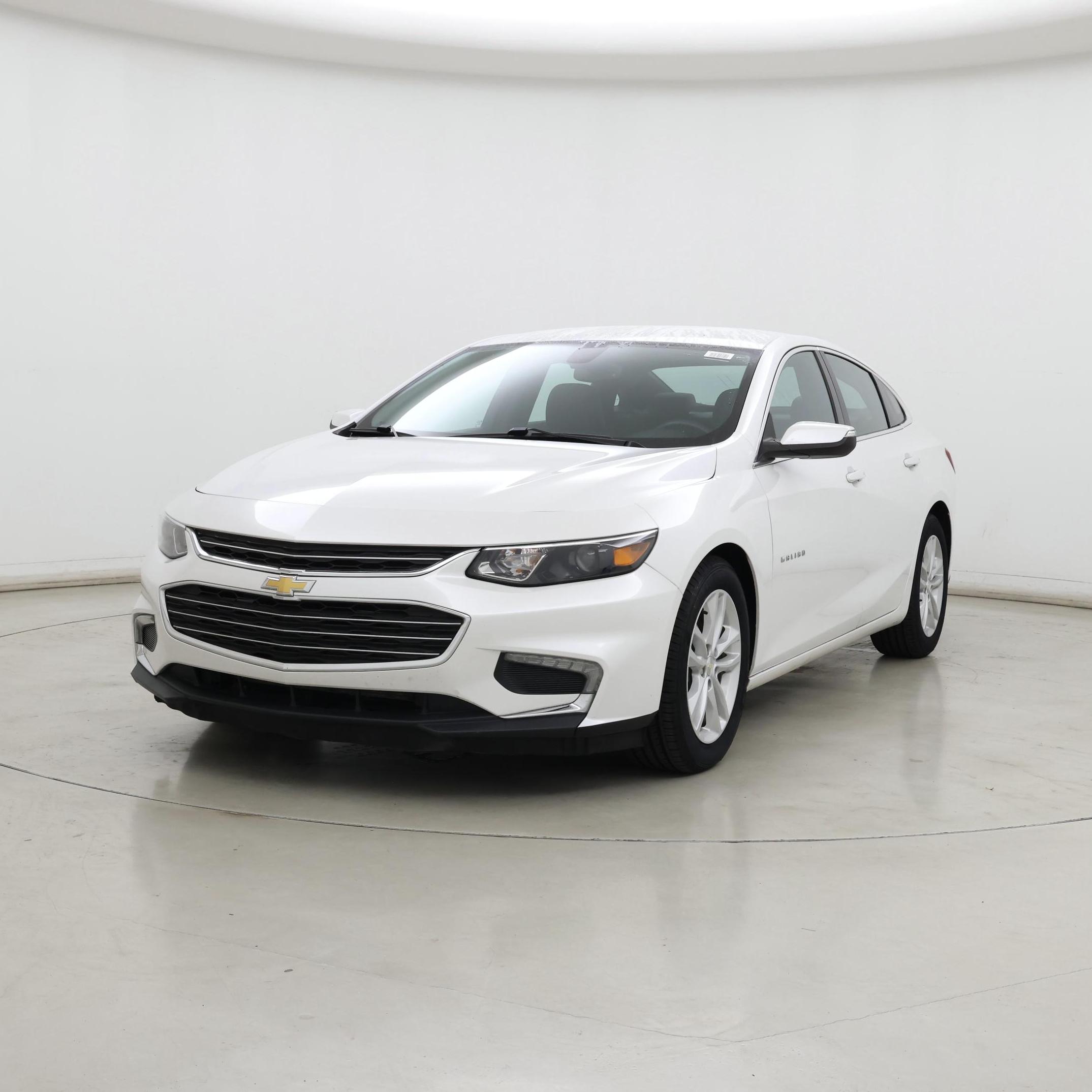 Thumbnail: 2017 Chevrolet Malibu - 4