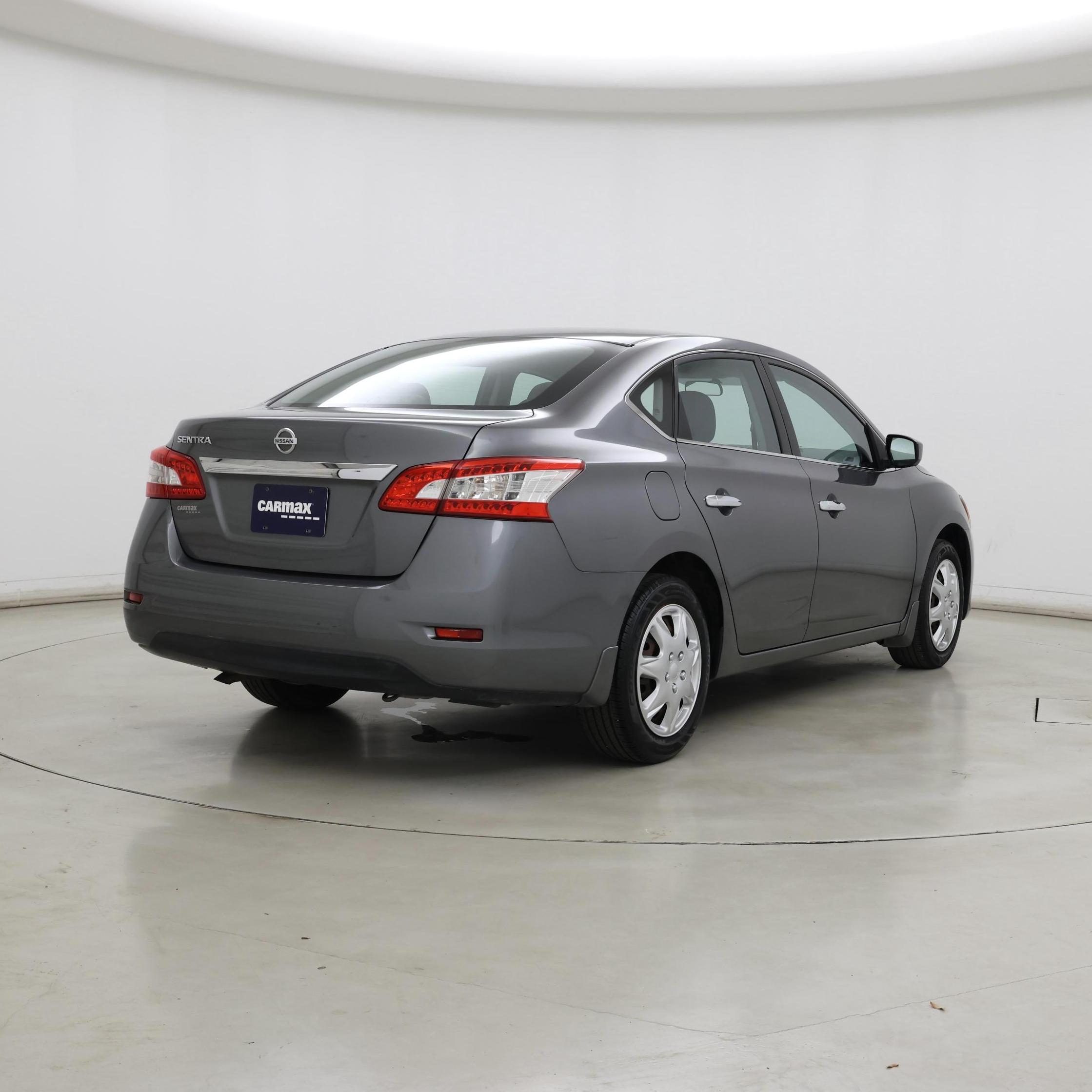 Thumbnail: 2015 Nissan Sentra - 8