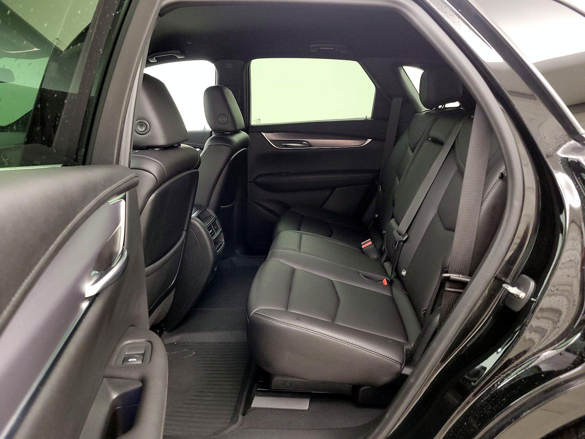 Thumbnail: 2021 Cadillac XT5 - 19