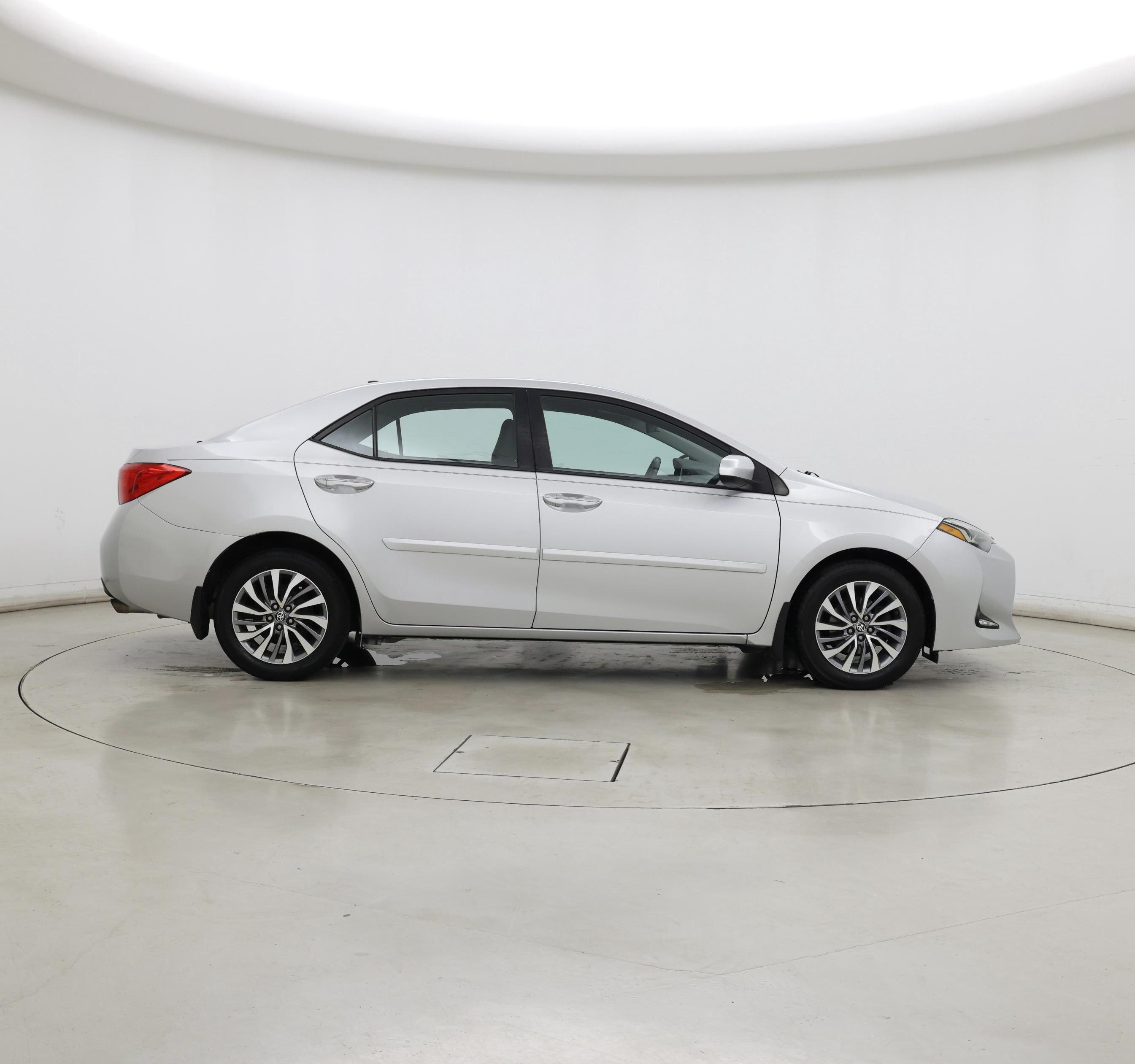 Thumbnail: 2017 Toyota Corolla - 7