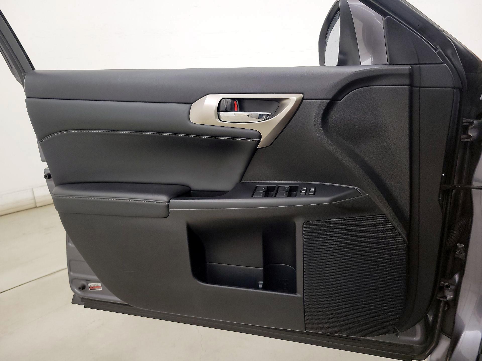 Thumbnail: 2014 Lexus CT - 12