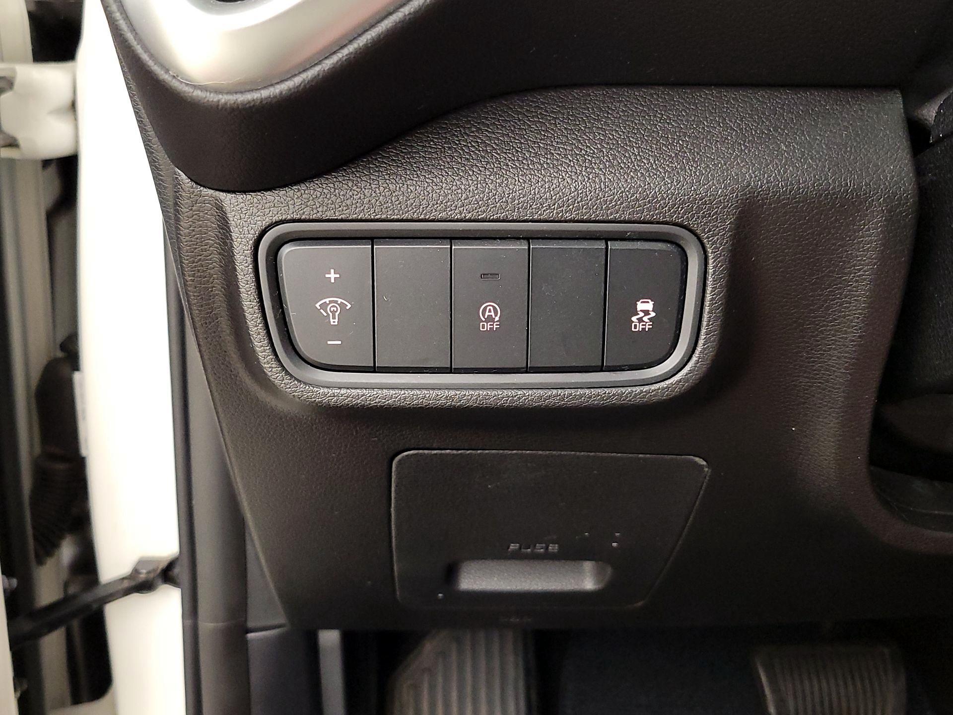 Thumbnail: 2021 Kia Soul - 13