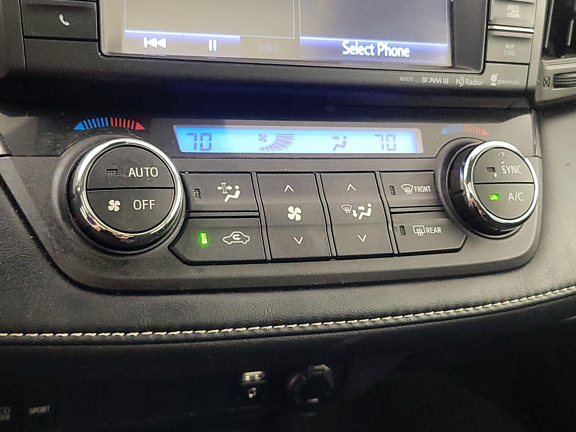 Thumbnail: 2018 Toyota RAV4 - 16