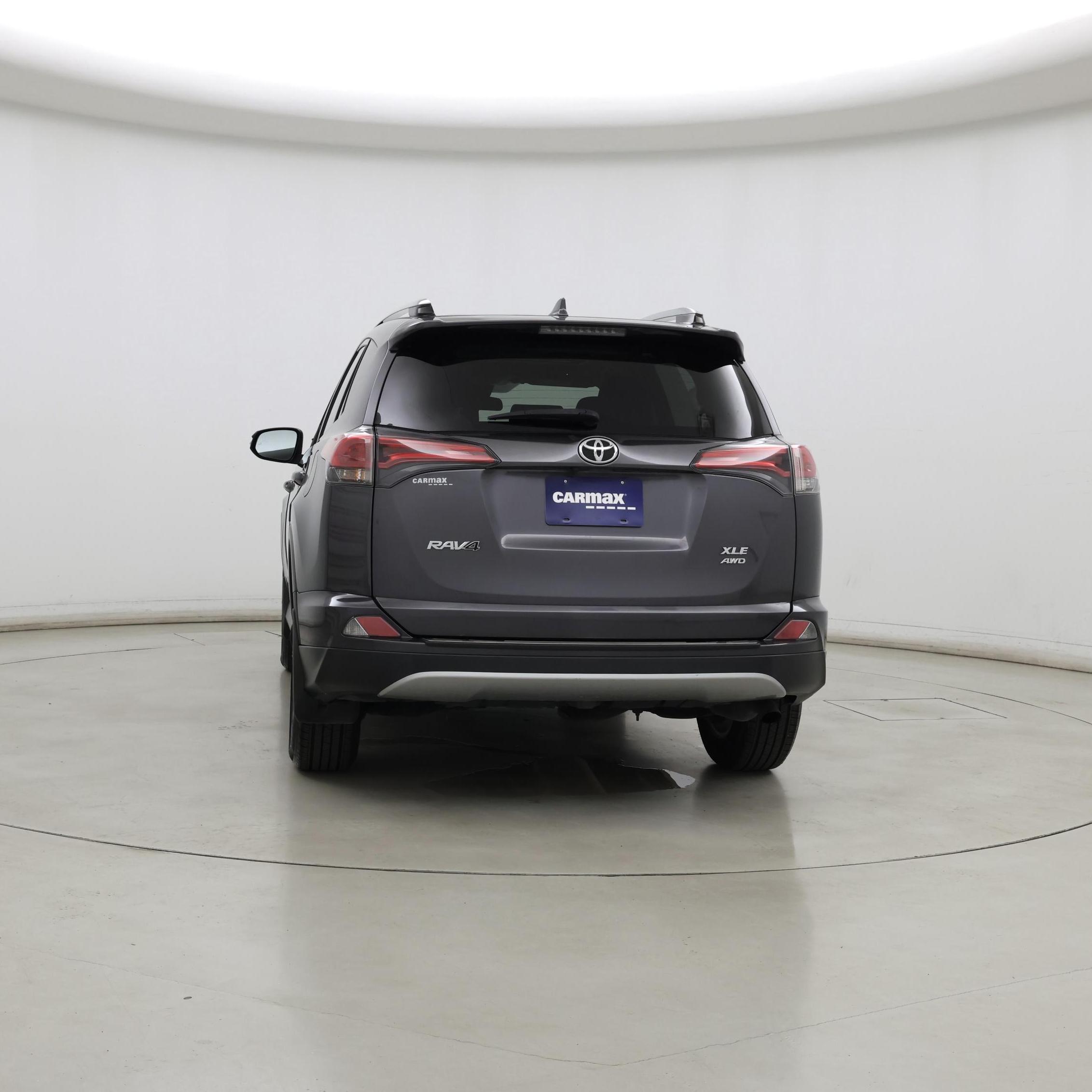 Thumbnail: 2018 Toyota RAV4 - 6