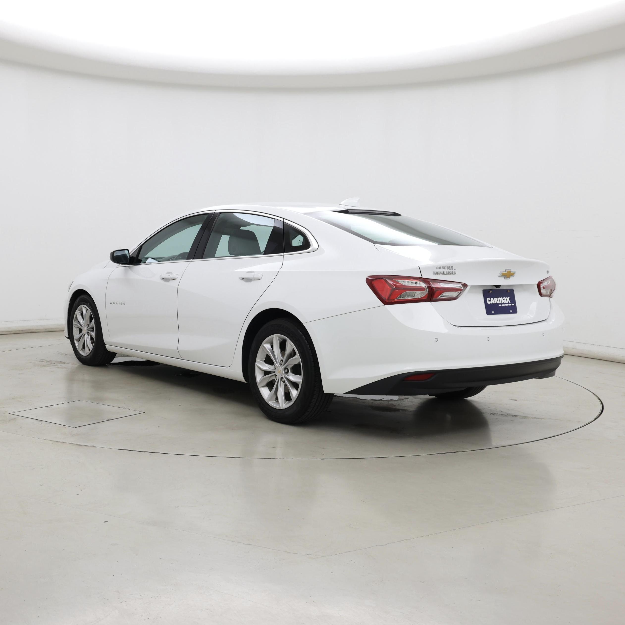 Thumbnail: 2022 Chevrolet Malibu - 2