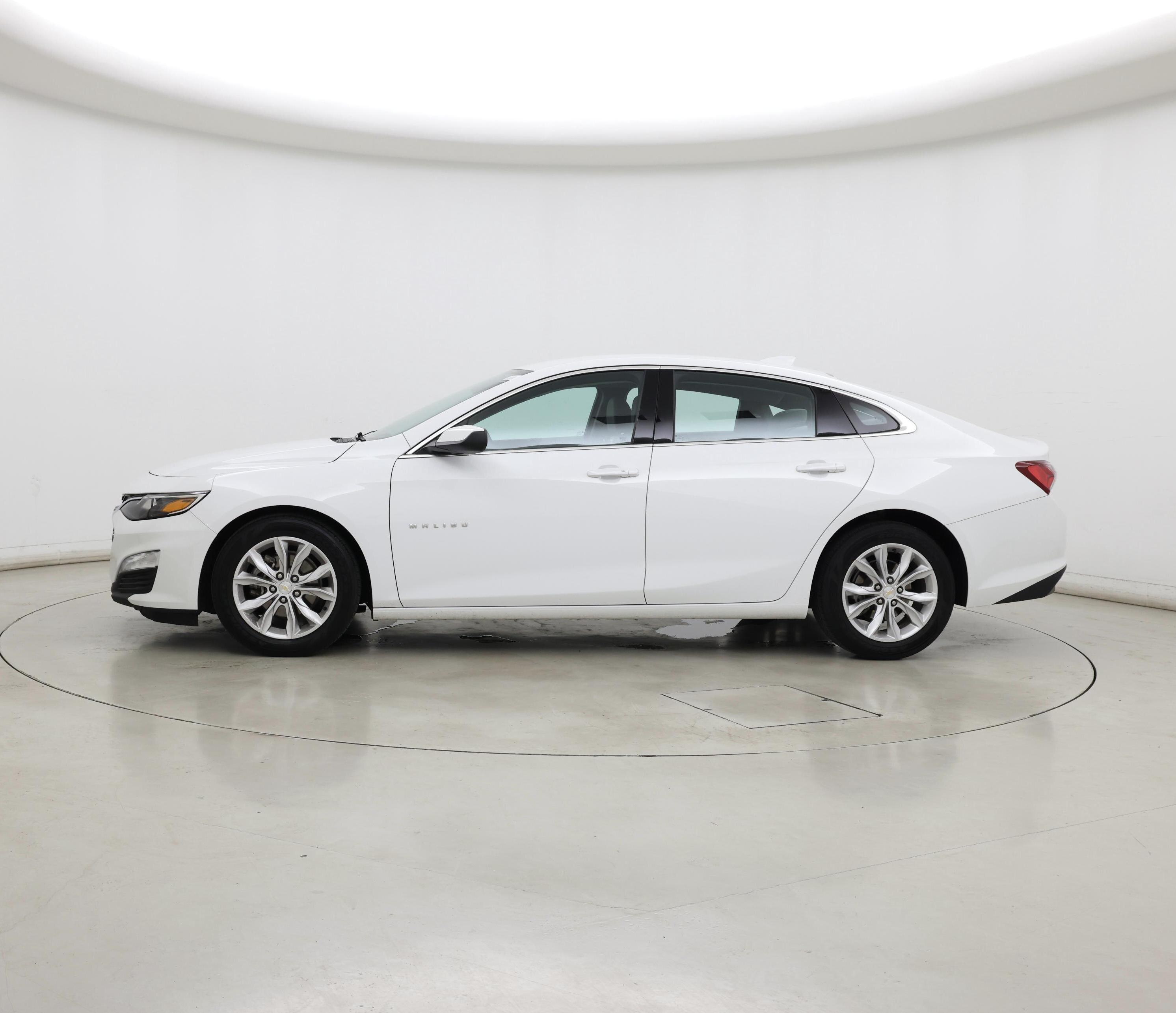 Thumbnail: 2022 Chevrolet Malibu - 3