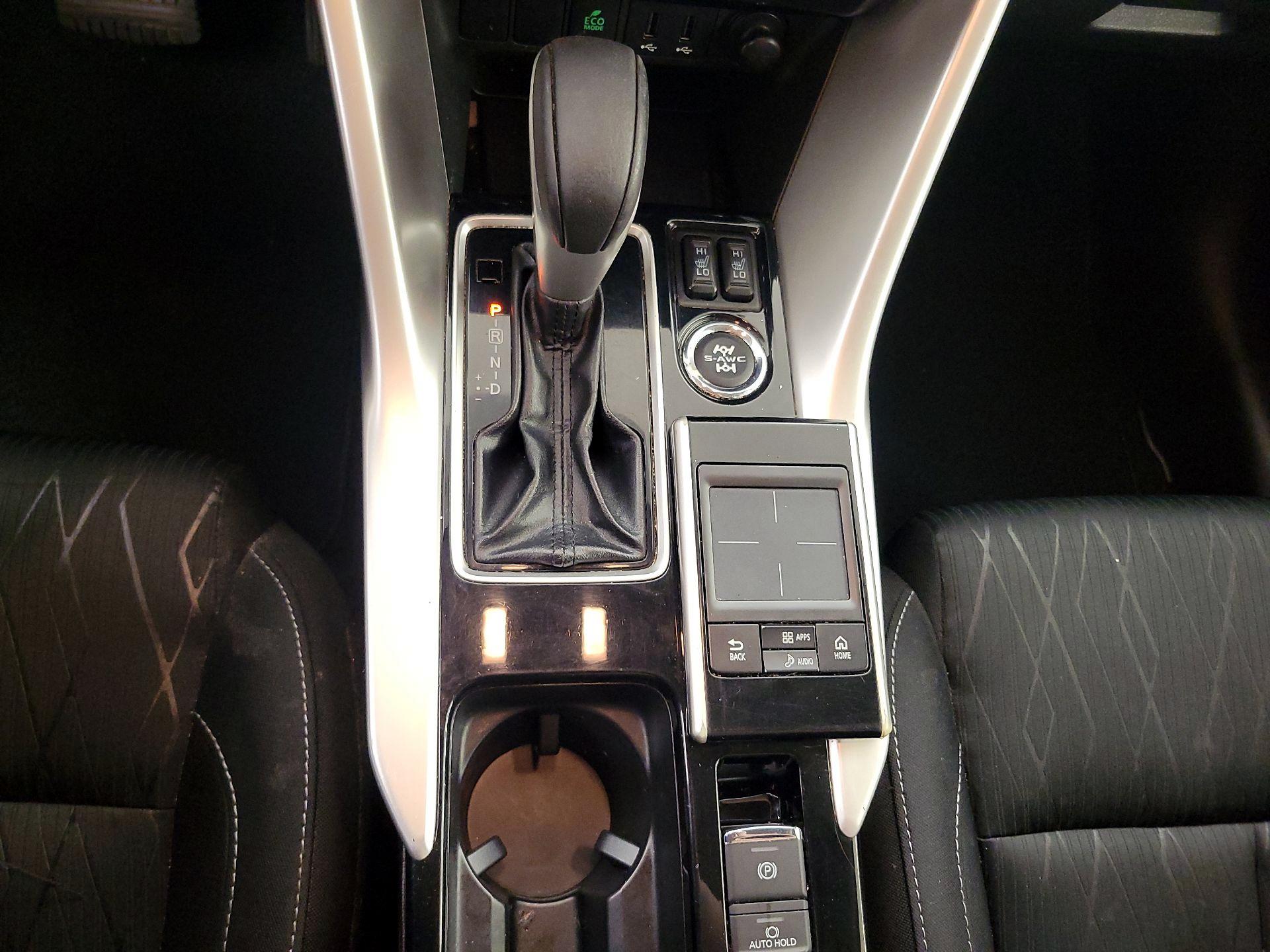 Thumbnail: 2018 Mitsubishi Eclipse Cross - 17
