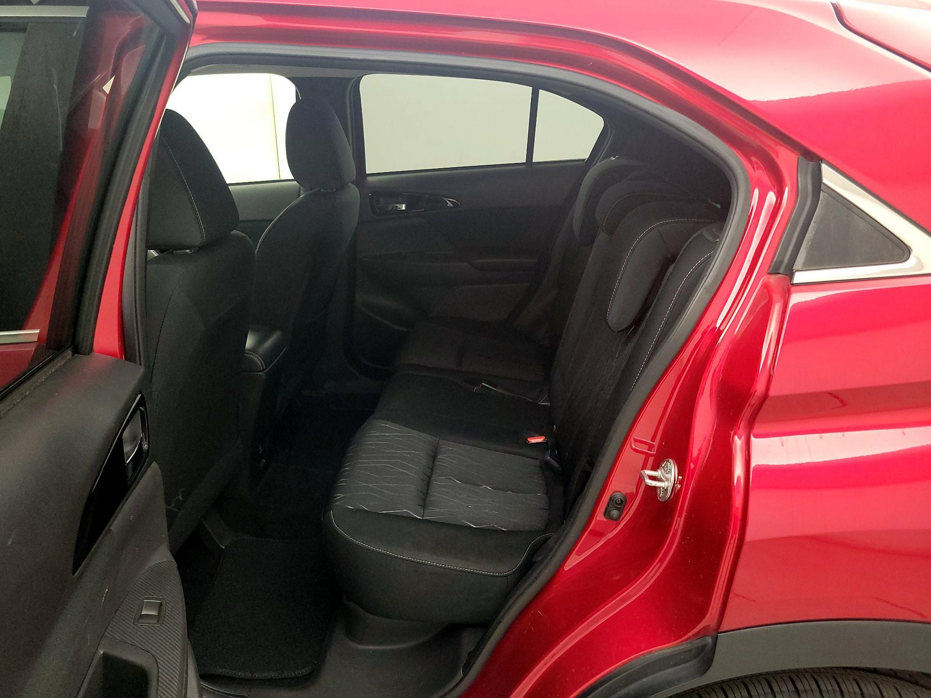 Thumbnail: 2018 Mitsubishi Eclipse Cross - 19