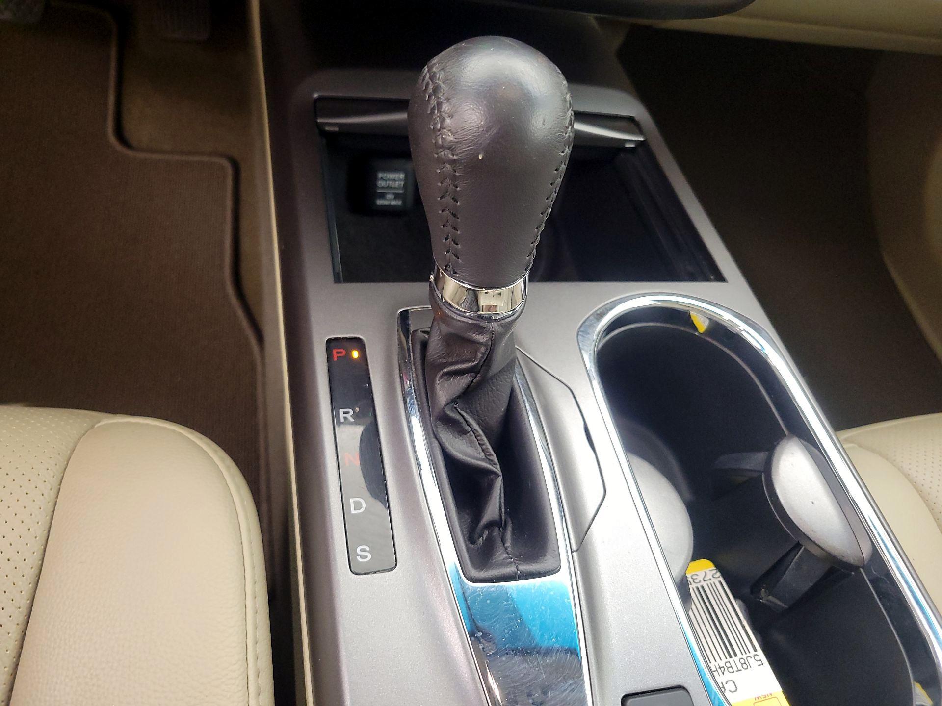 Thumbnail: 2015 Acura RDX - 17