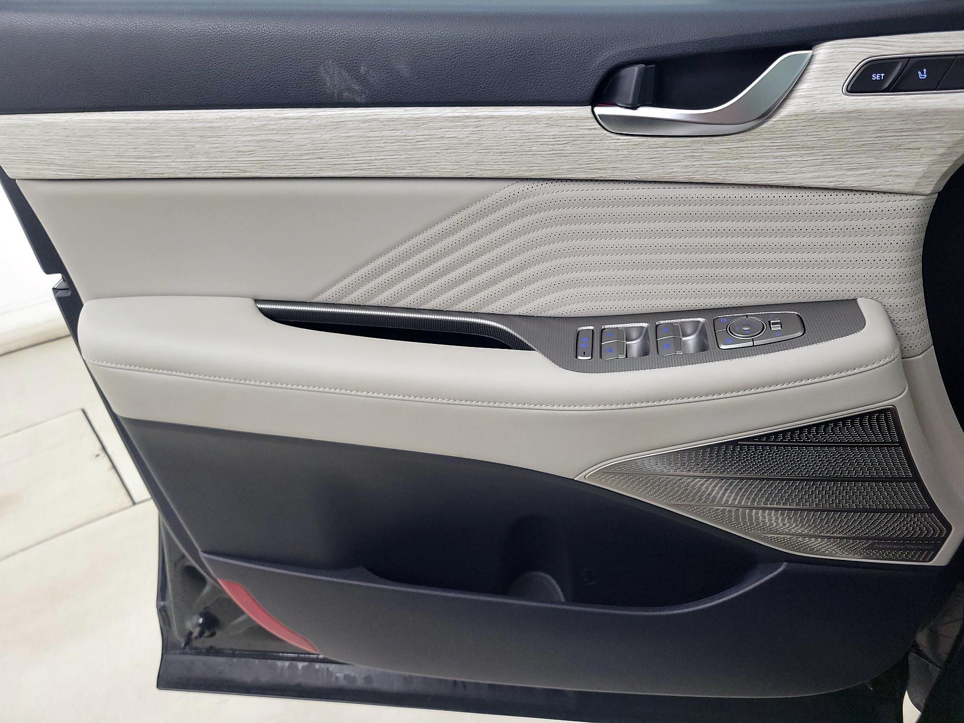 Thumbnail: 2023 Hyundai Palisade - 12