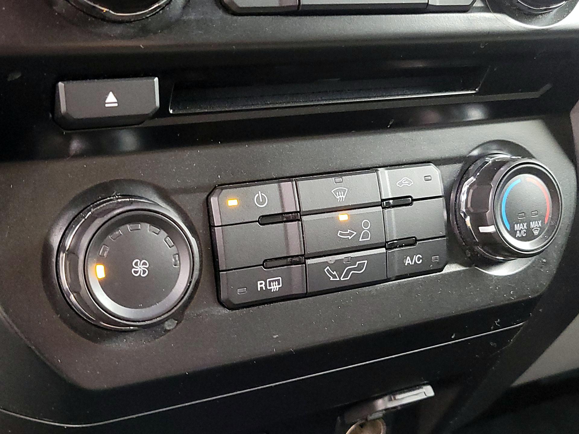 Thumbnail: 2016 Ford F-150 - 16