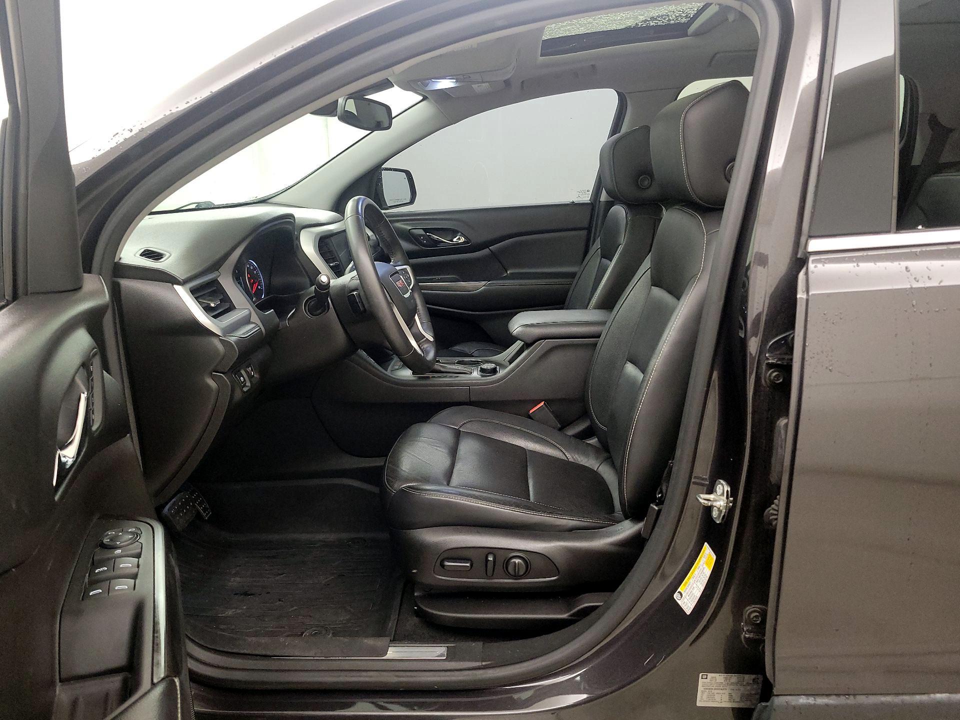 Thumbnail: 2017 GMC Acadia - 11