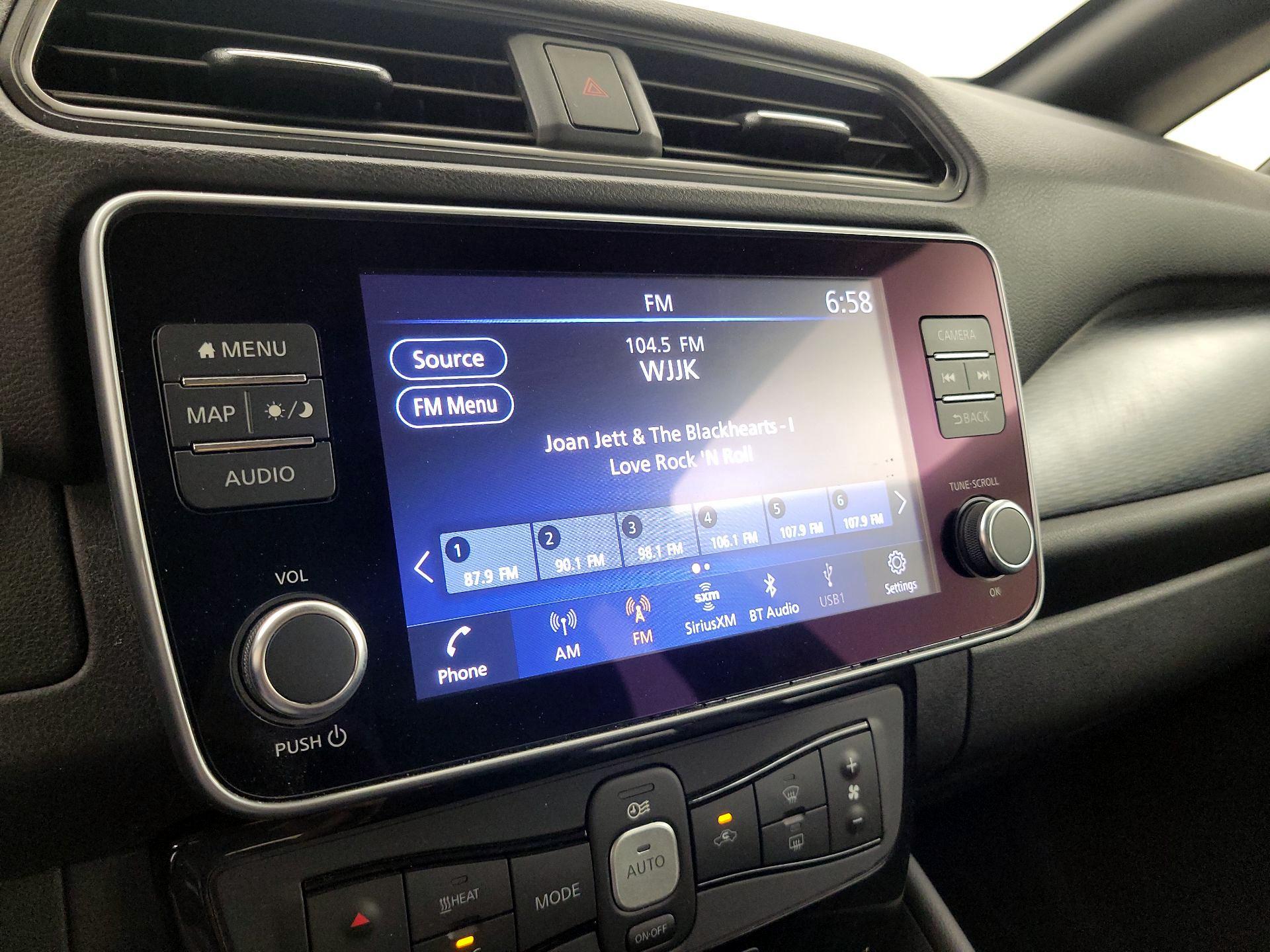 Thumbnail: 2023 Nissan Leaf - 15