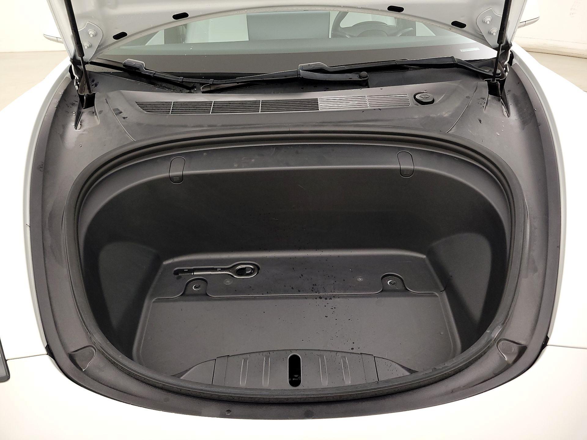 Thumbnail: 2019 Tesla Model 3 - 20