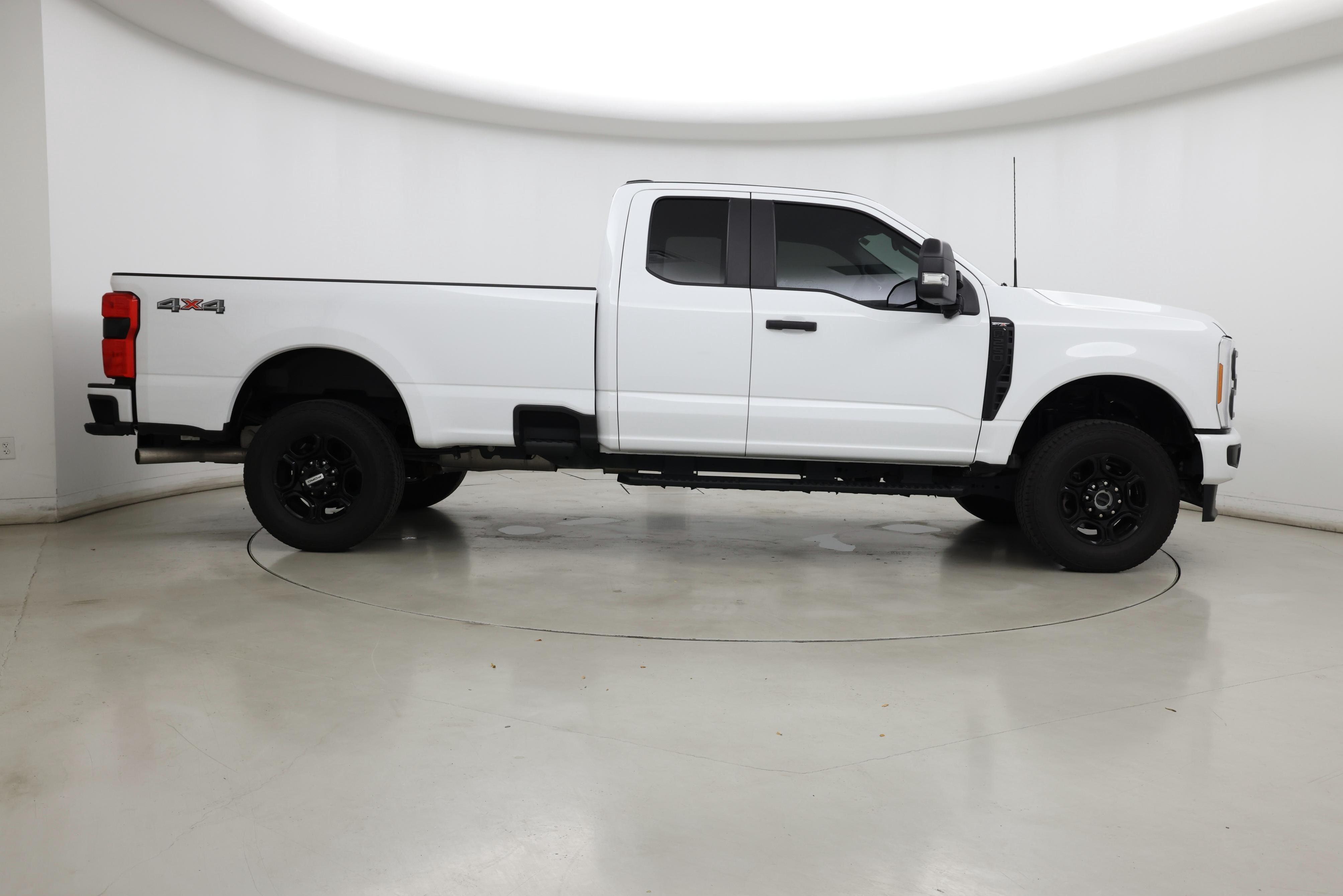 Thumbnail: 2023 Ford F-250 - 7