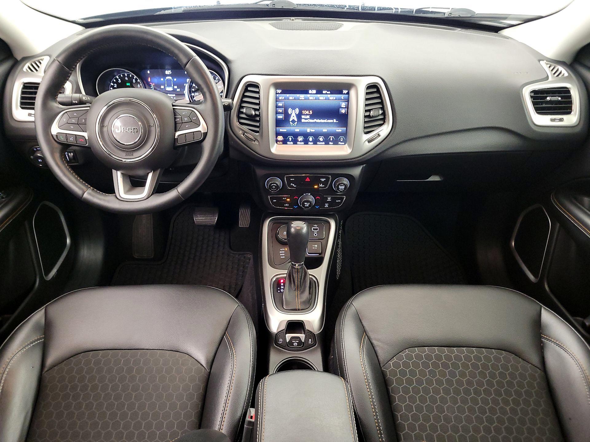 Thumbnail: 2018 Jeep Compass - 9