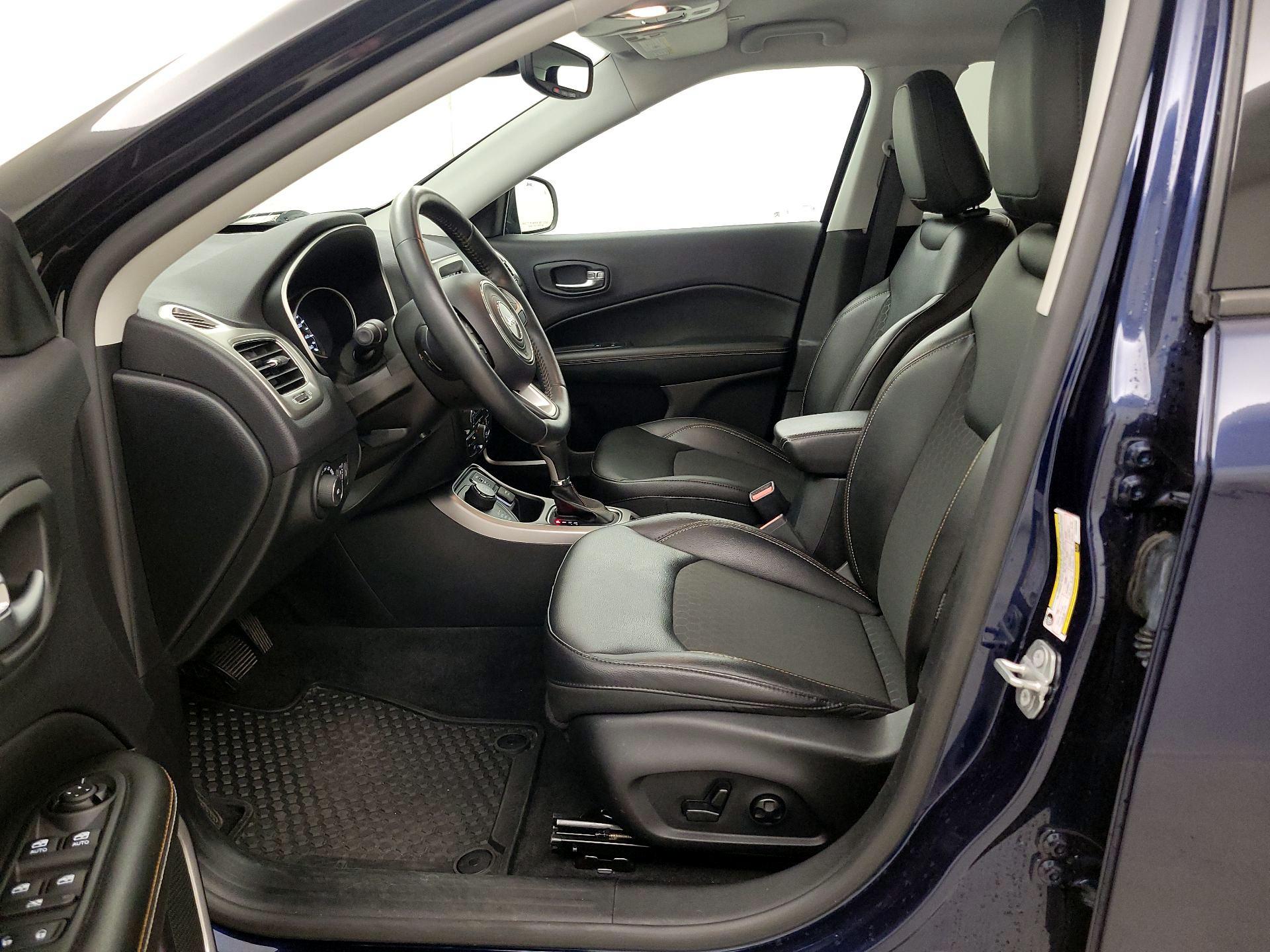 Thumbnail: 2018 Jeep Compass - 11