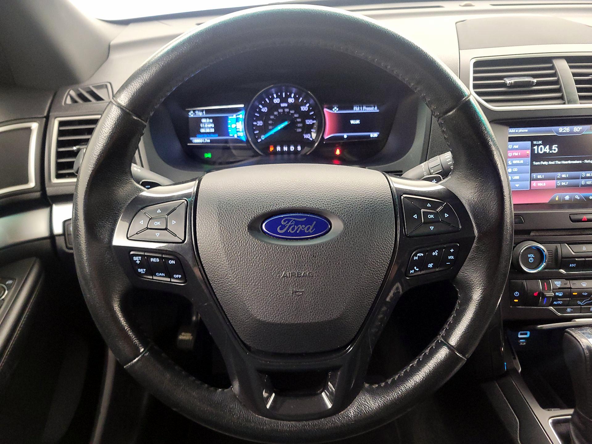 Thumbnail: 2016 Ford Explorer - 10