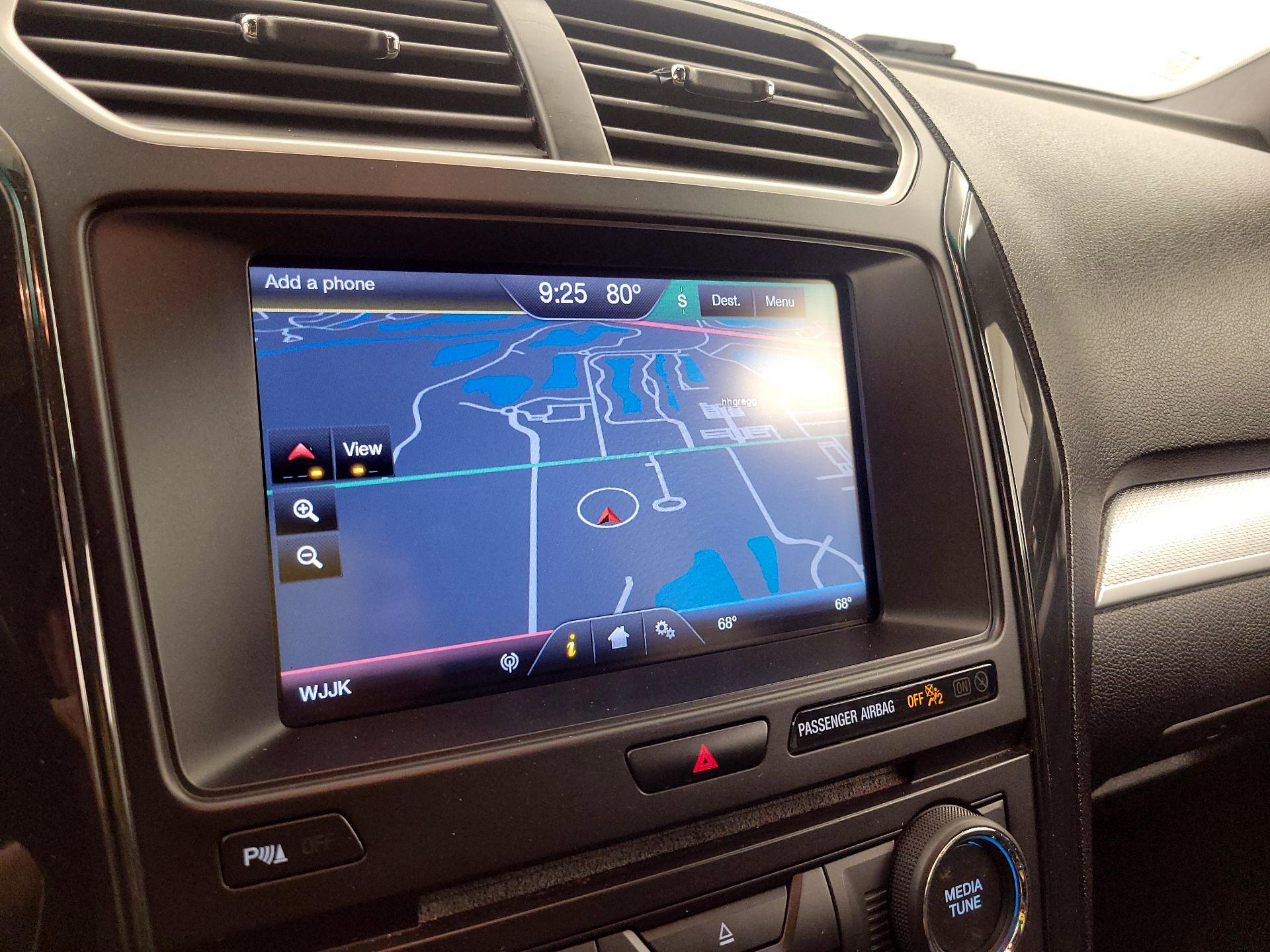 Thumbnail: 2016 Ford Explorer - 14