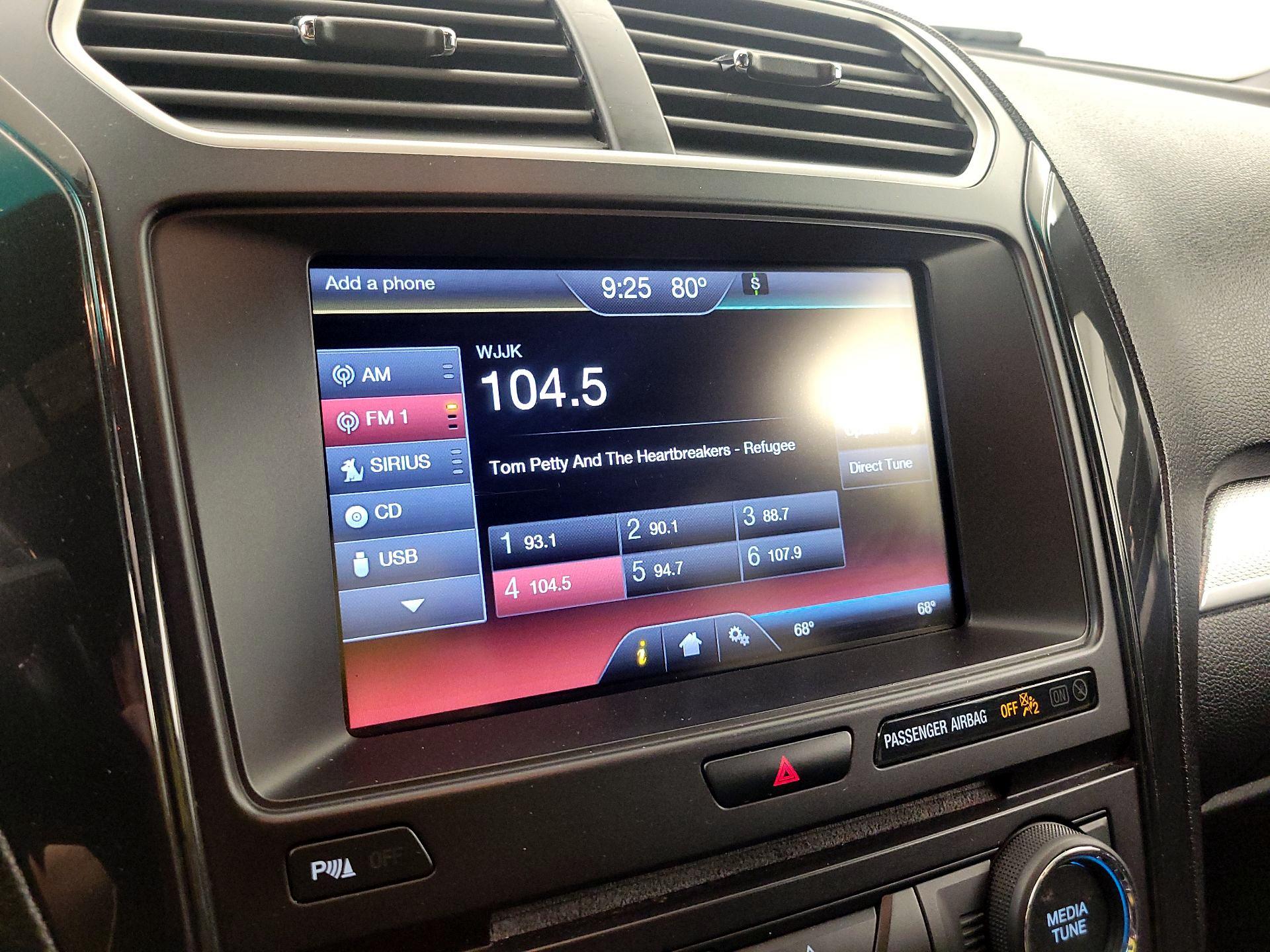 Thumbnail: 2016 Ford Explorer - 16