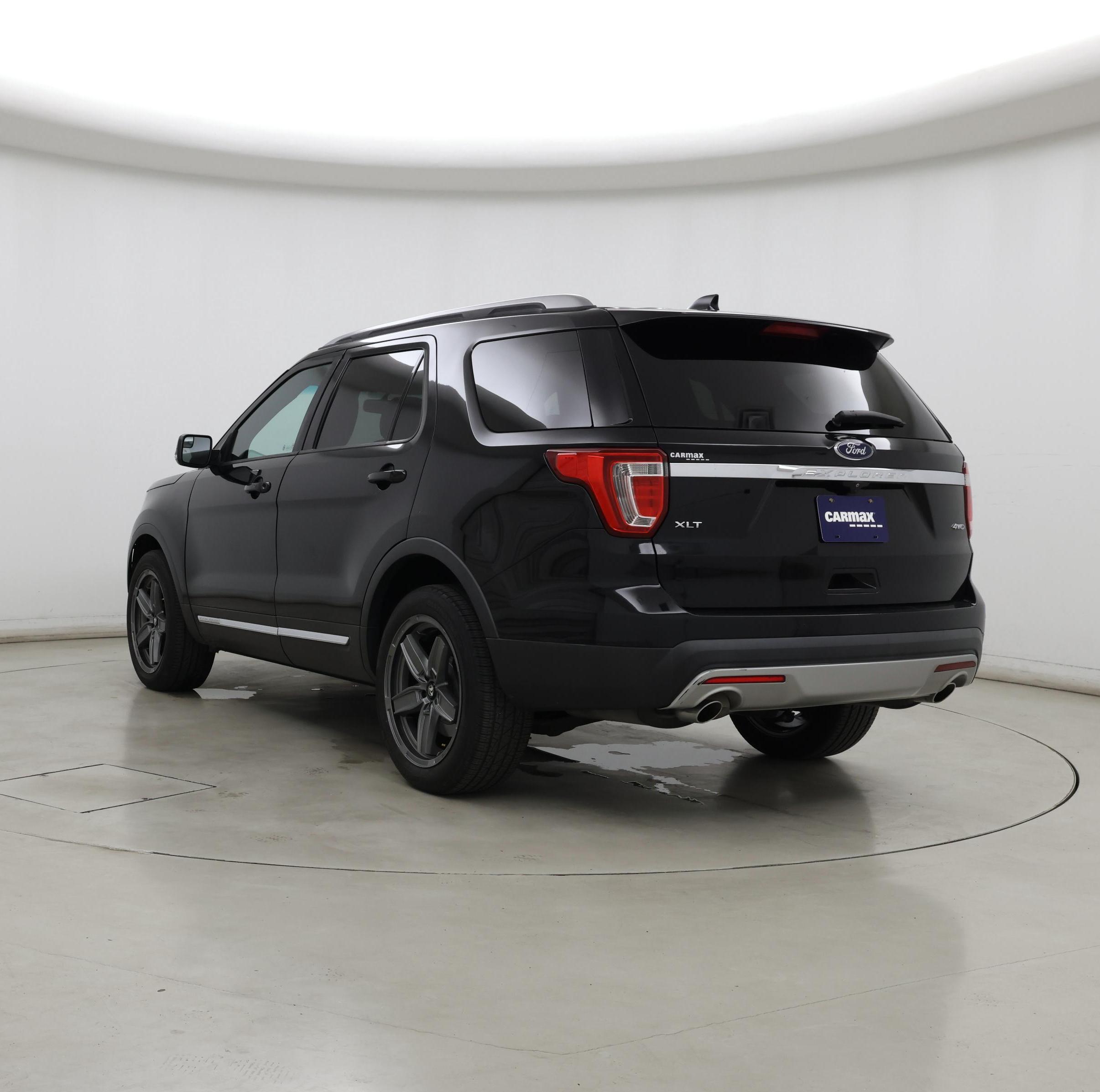 Thumbnail: 2016 Ford Explorer - 2
