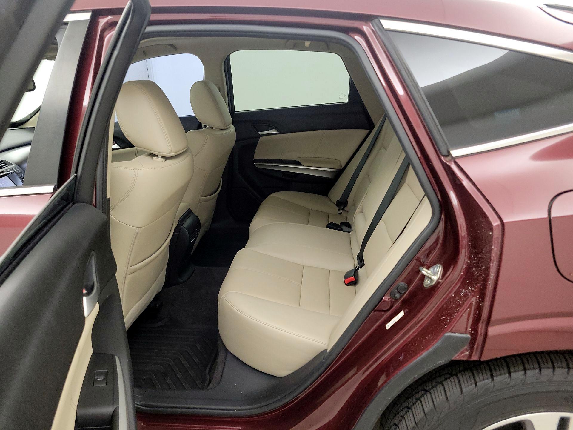 Thumbnail: 2015 Honda Accord Crosstour - 20