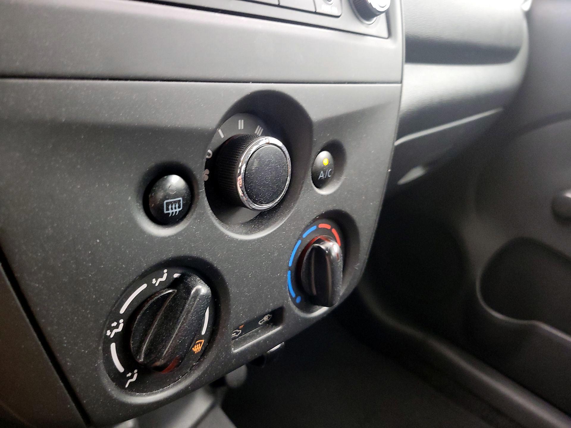 Thumbnail: 2018 Nissan Versa - 15