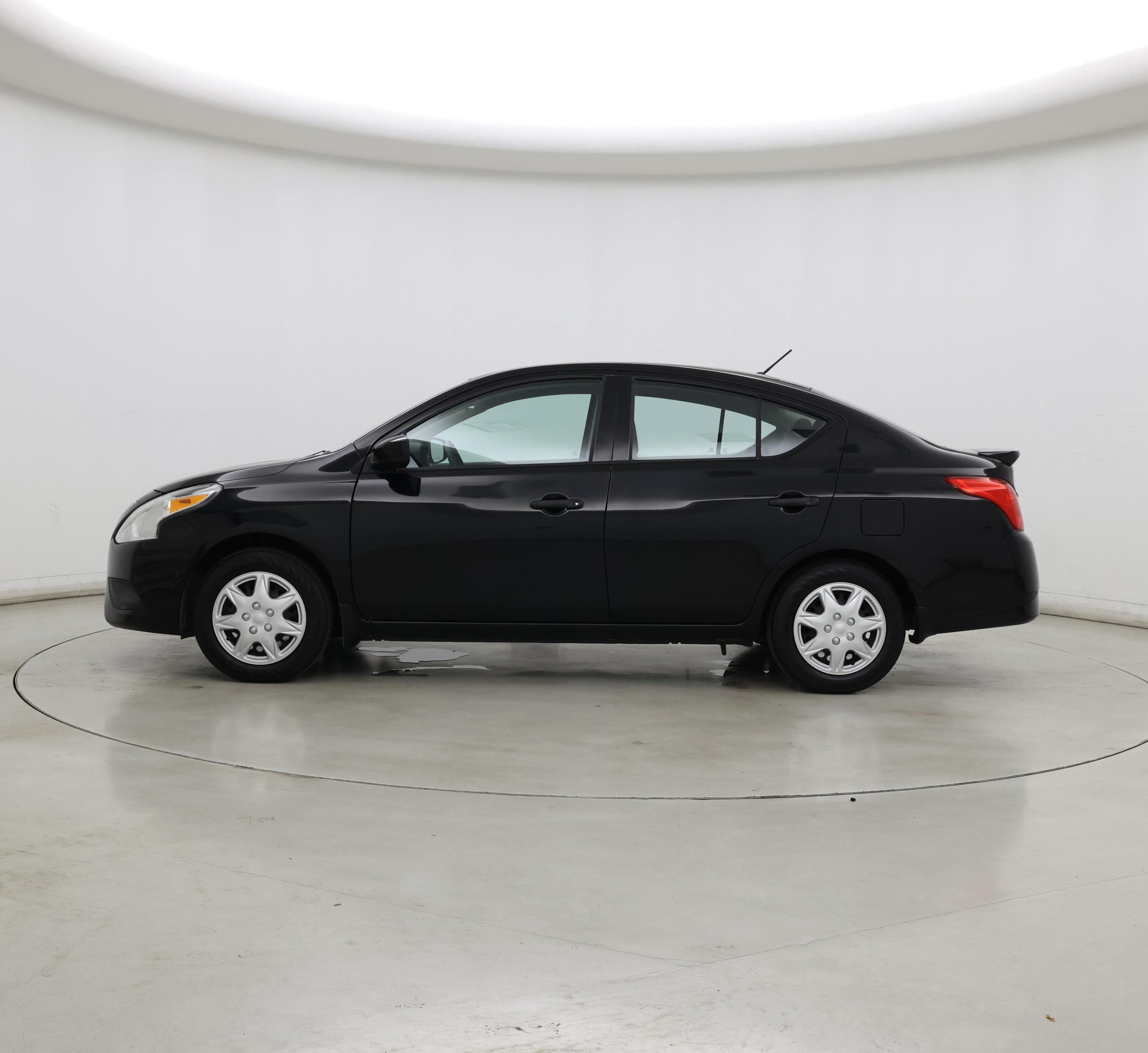 Thumbnail: 2018 Nissan Versa - 3