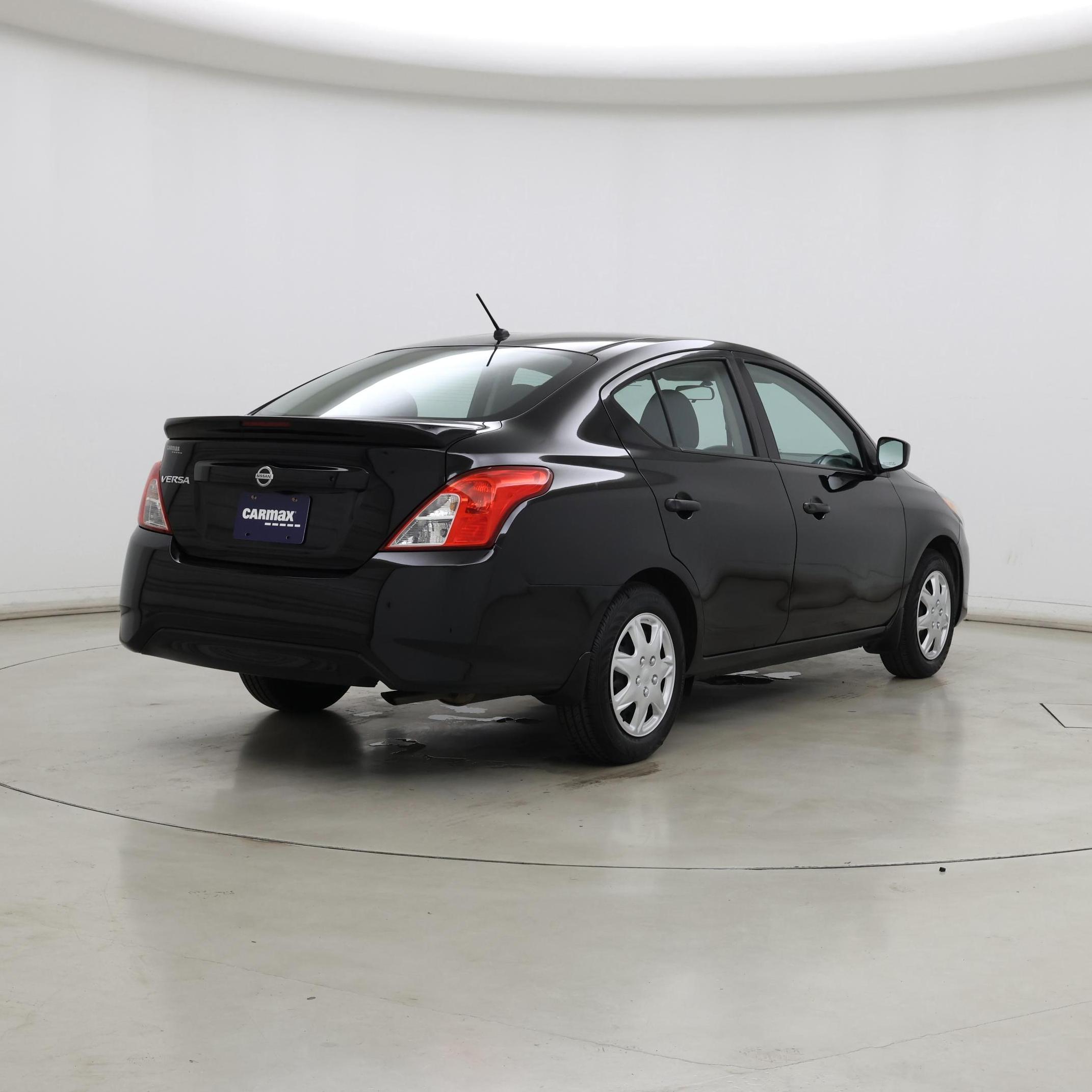 Thumbnail: 2018 Nissan Versa - 8