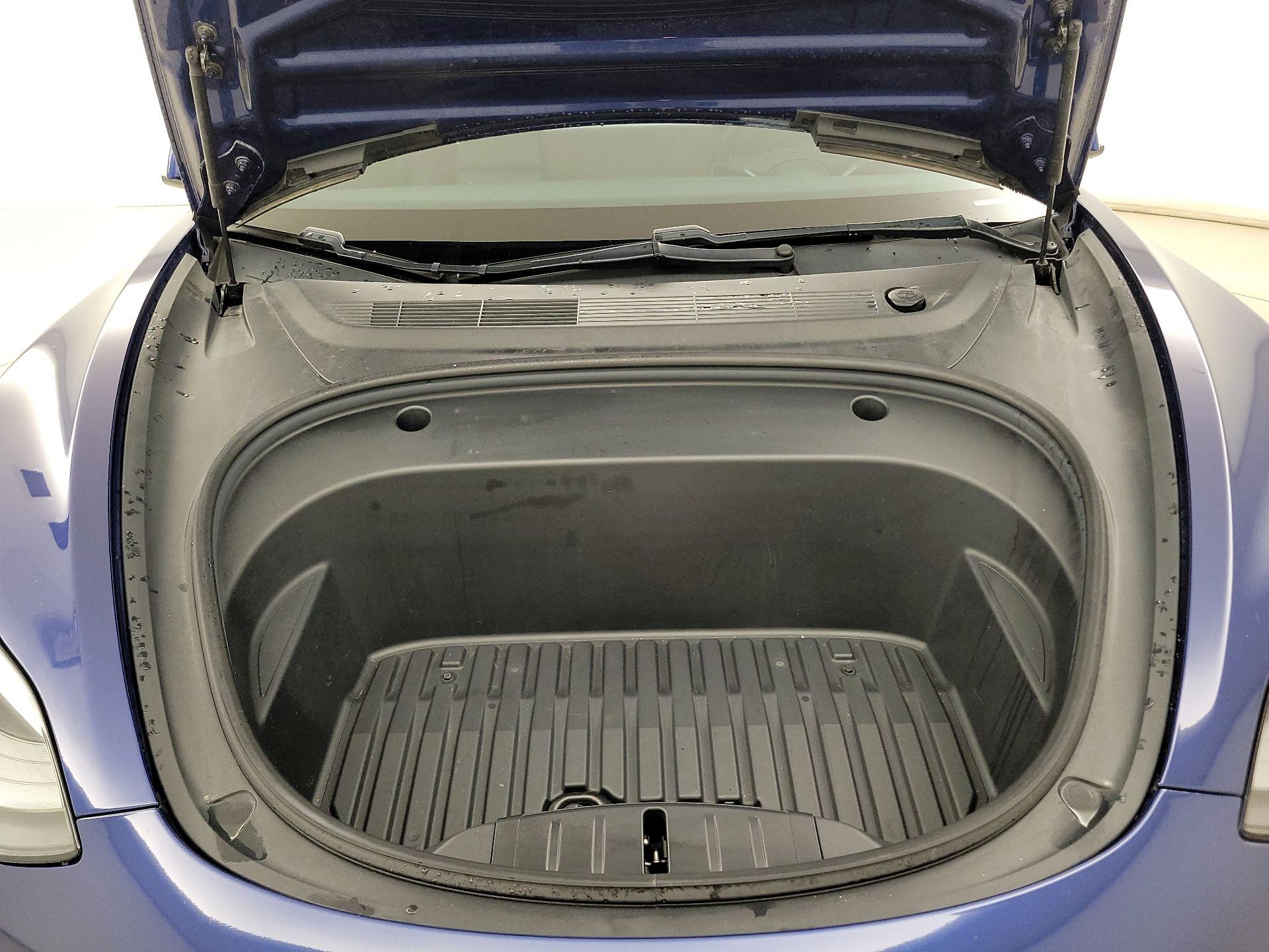 Thumbnail: 2021 Tesla Model 3 - 20
