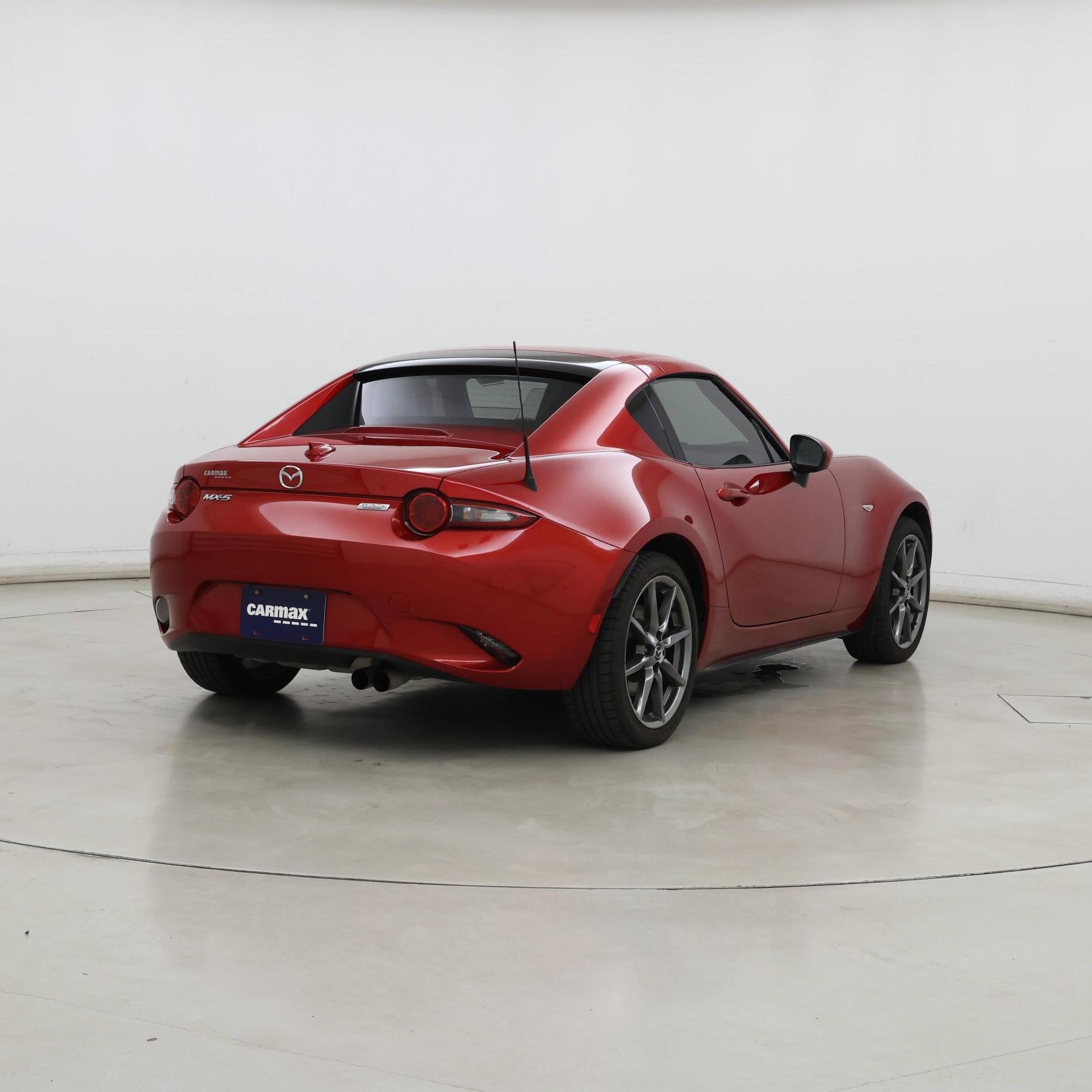 Thumbnail: 2017 Mazda MX-5 Miata - 8