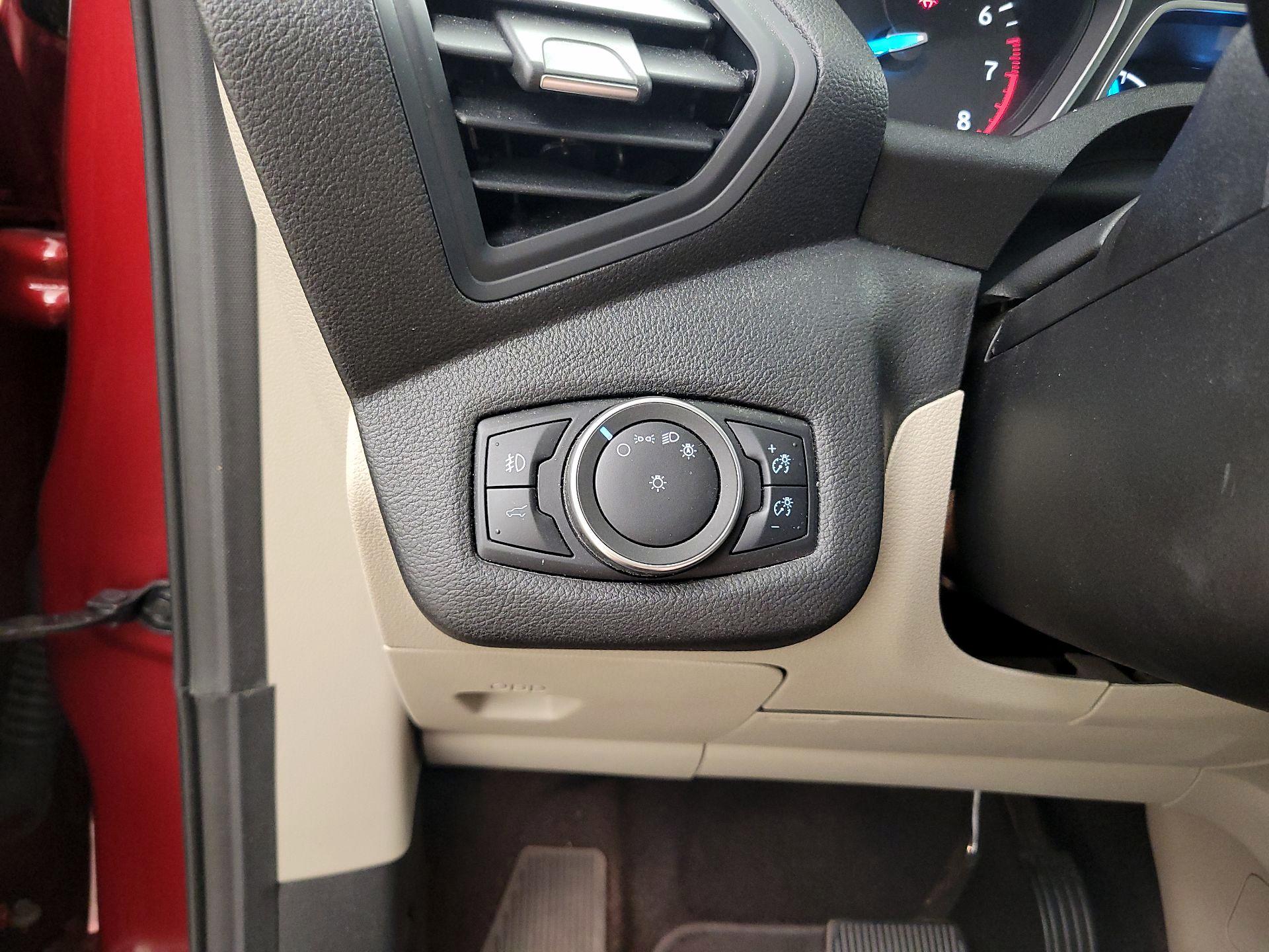 Thumbnail: 2019 Ford Escape - 13