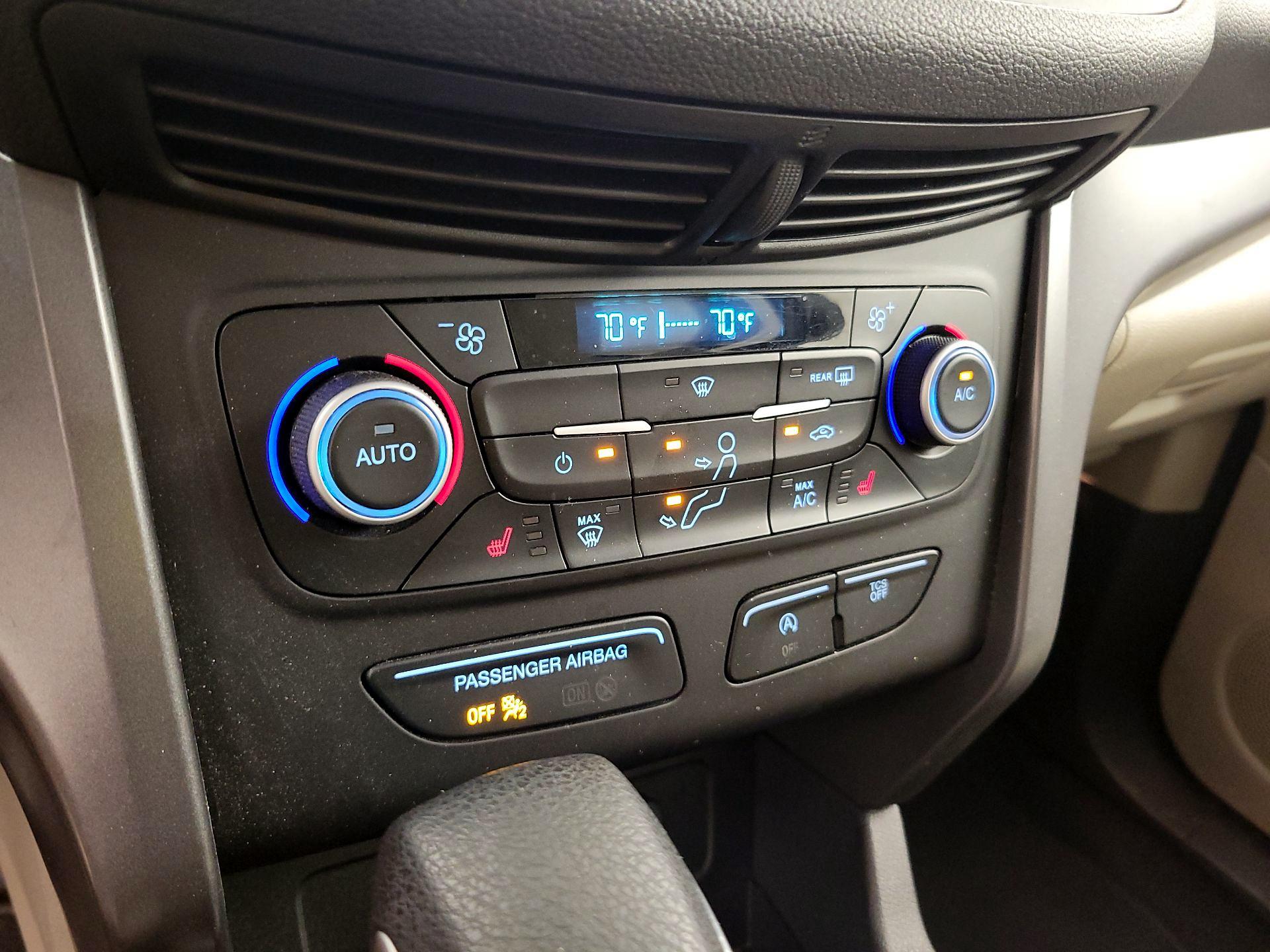 Thumbnail: 2019 Ford Escape - 16