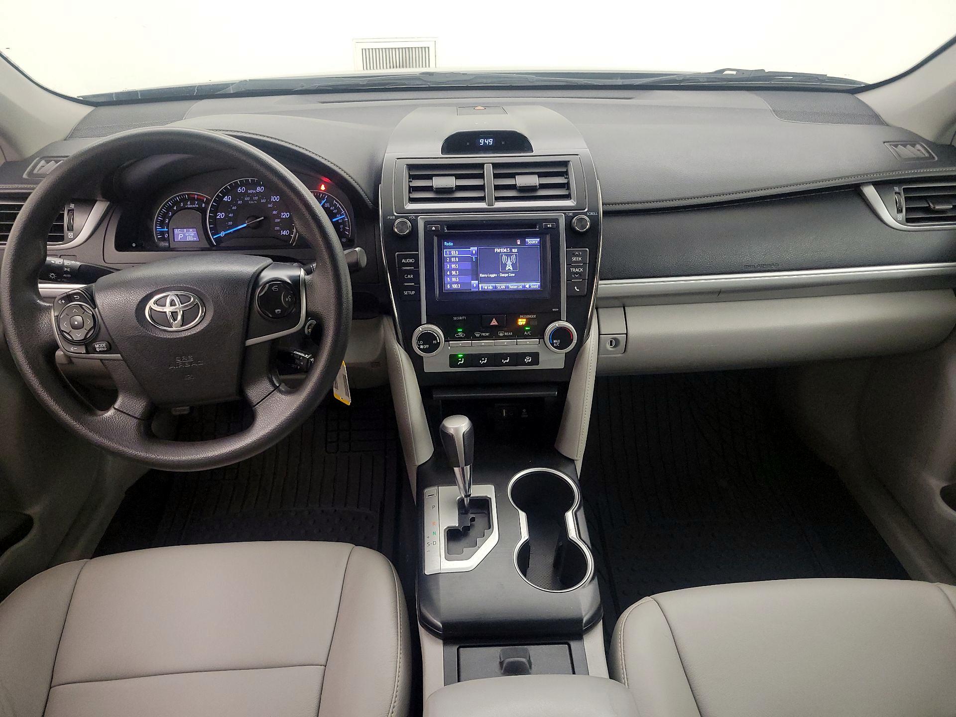 Thumbnail: 2014 Toyota Camry - 9