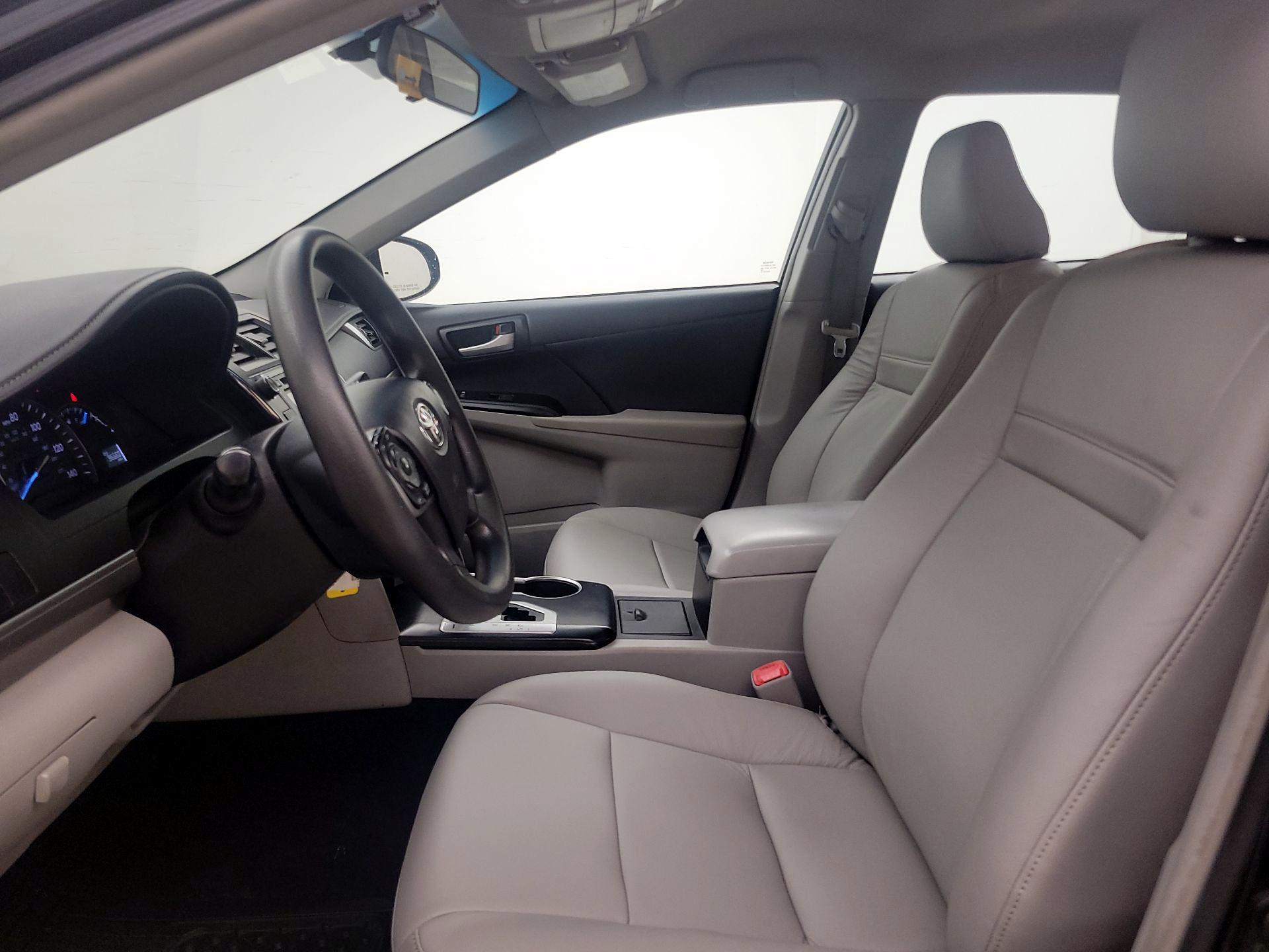 Thumbnail: 2014 Toyota Camry - 11