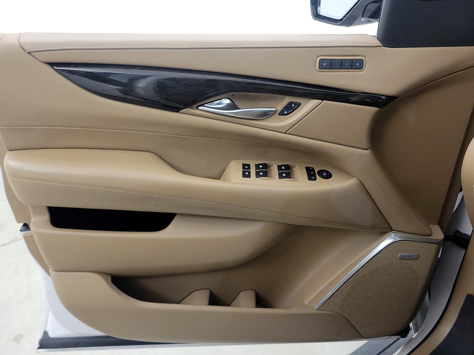 Thumbnail: 2019 Cadillac Escalade - 12